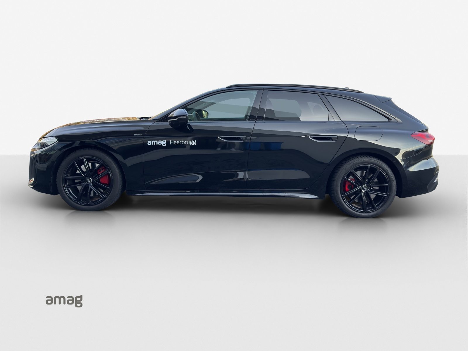 AUDI A5 Avant e-hybrid 270 kW, Hybride Intégral Essence/Électricité, Voiture de démonstration, Automatique - 2