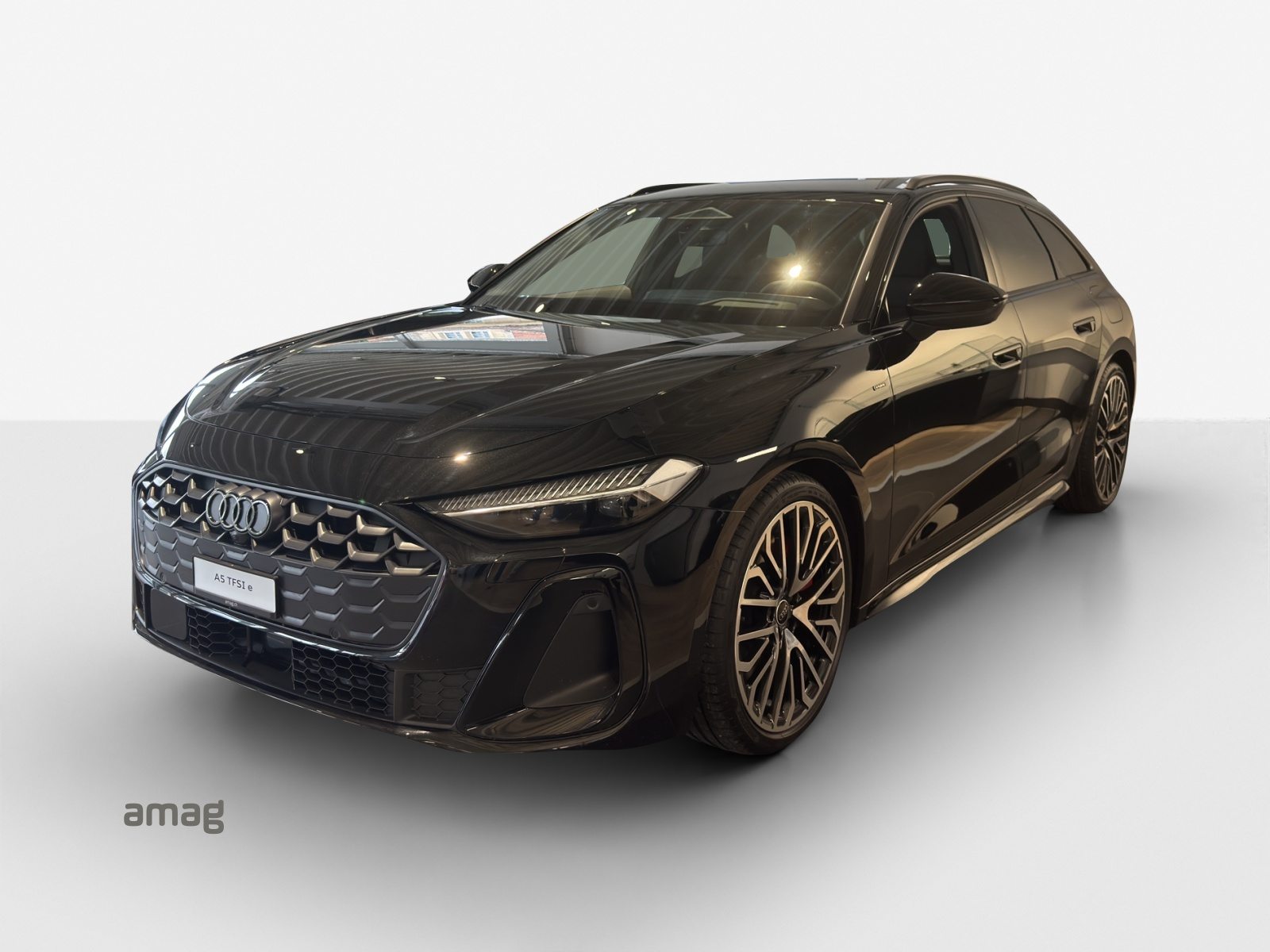 AUDI A5 Avant e-hybrid 270 kW, Hybride Intégral Essence/Électricité, Voiture de démonstration, Automatique