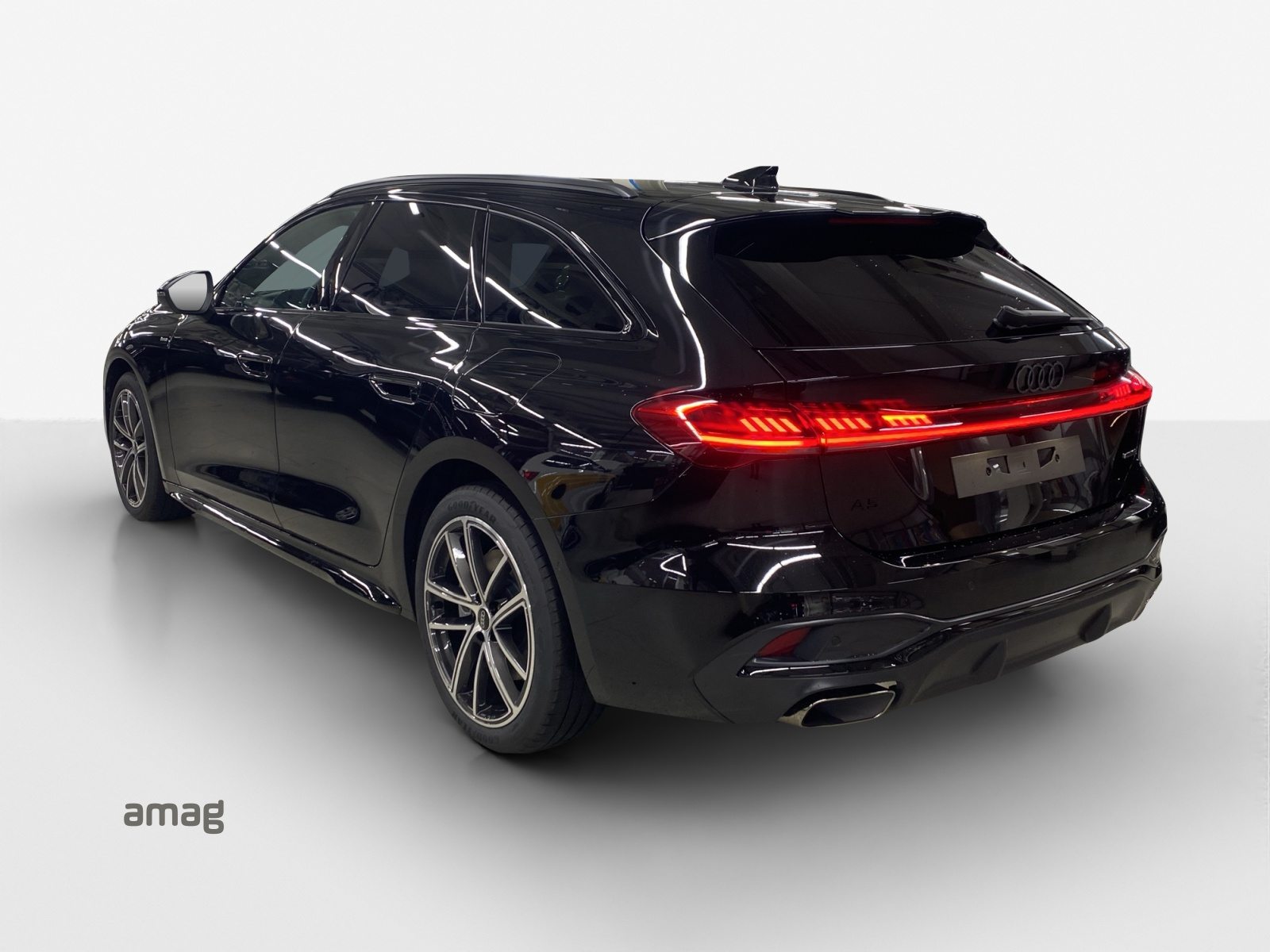 AUDI A5 Avant e-hybrid 220 kW Attraction, Full-Hybrid Petrol/Electric, Ex-demonstrator, Automatic - 3
