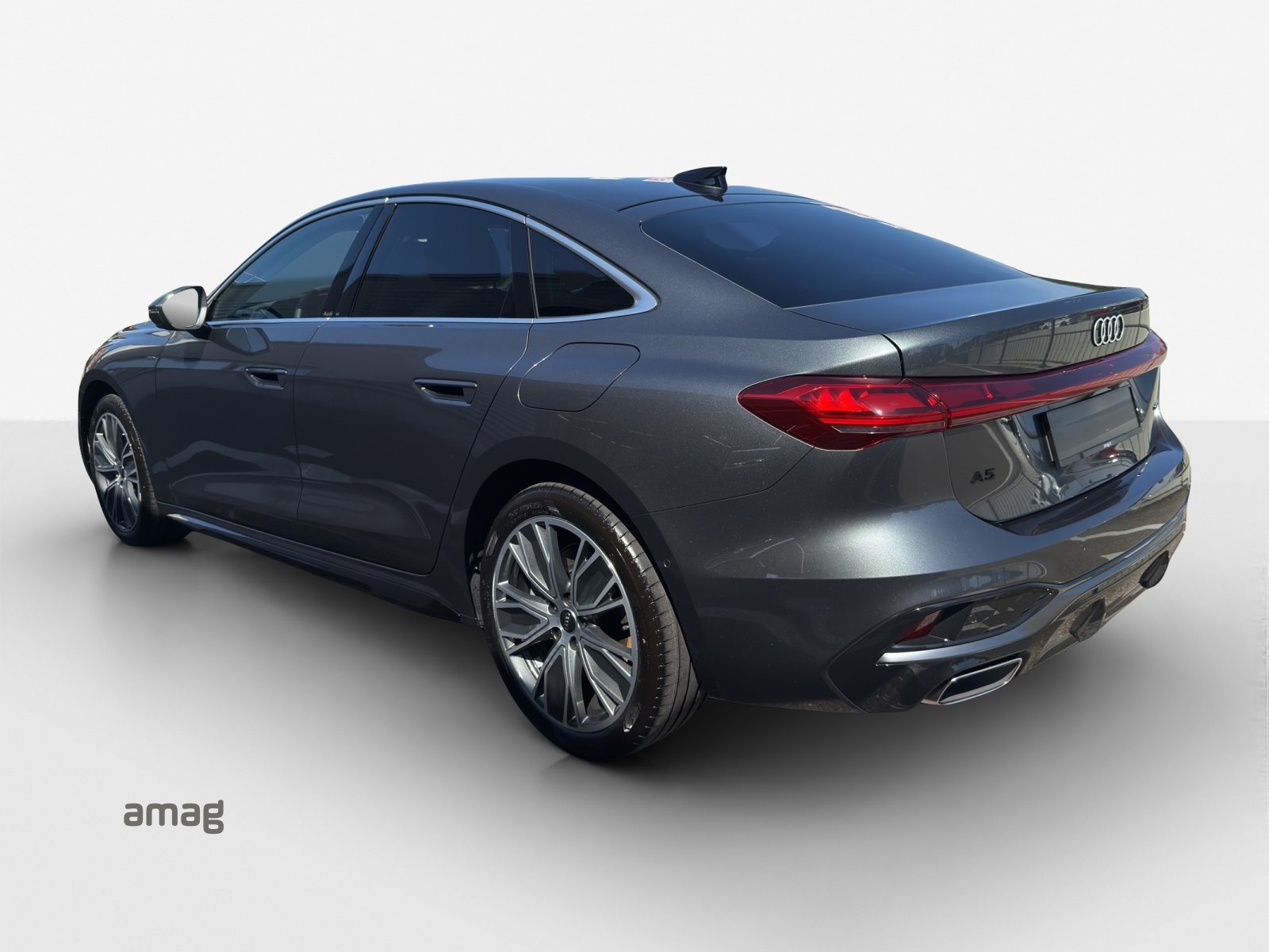 AUDI A5 Limousine e-hybrid 220 kW Attraction, Hybride Intégral Essence/Électricité, Voiture nouvelle, Automatique - 3