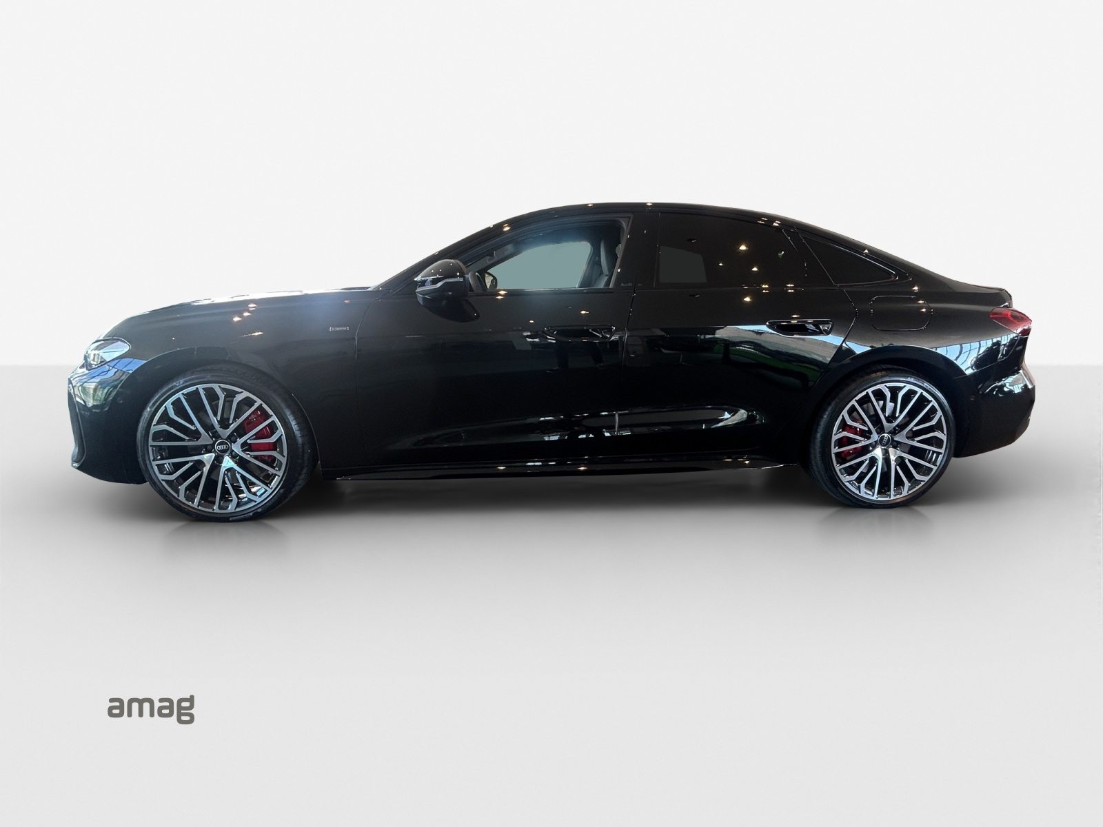 AUDI A5 Limousine e-hybrid 270 kW, Full-Hybrid Petrol/Electric, New car, Automatic - 3