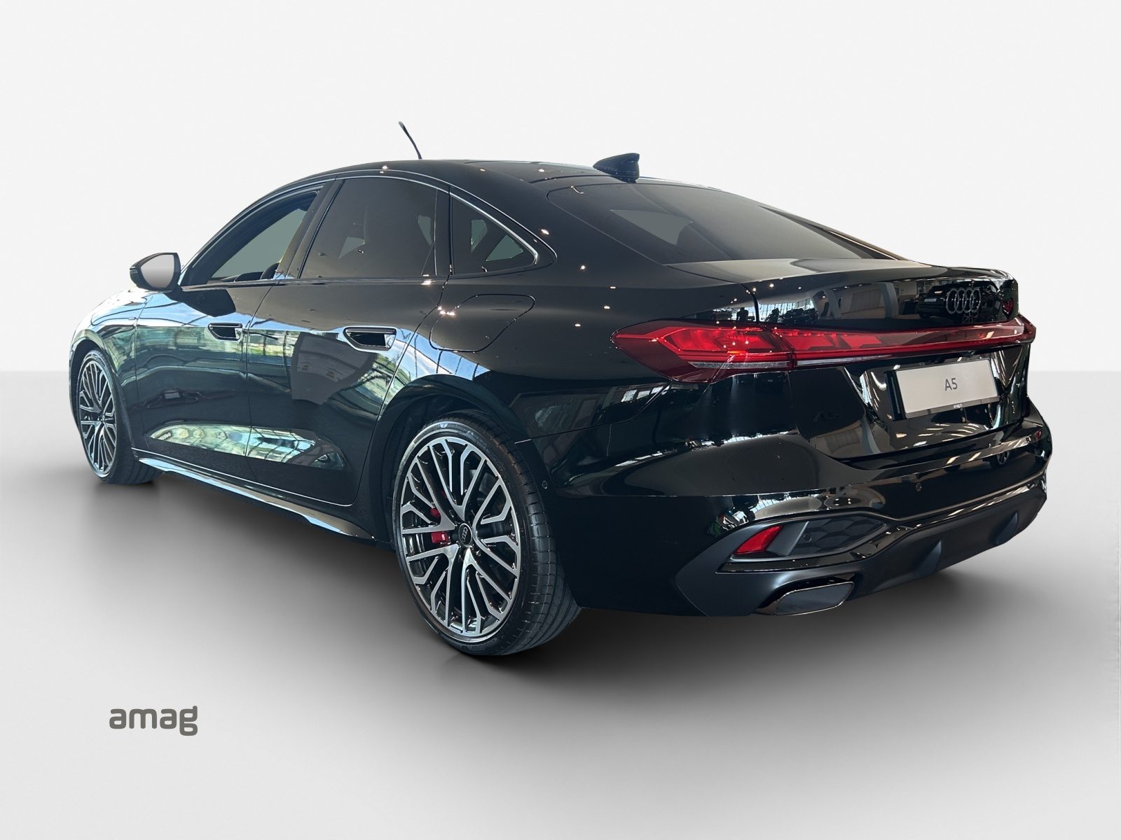 AUDI A5 Limousine e-hybrid 270 kW, Full-Hybrid Petrol/Electric, New car, Automatic - 4