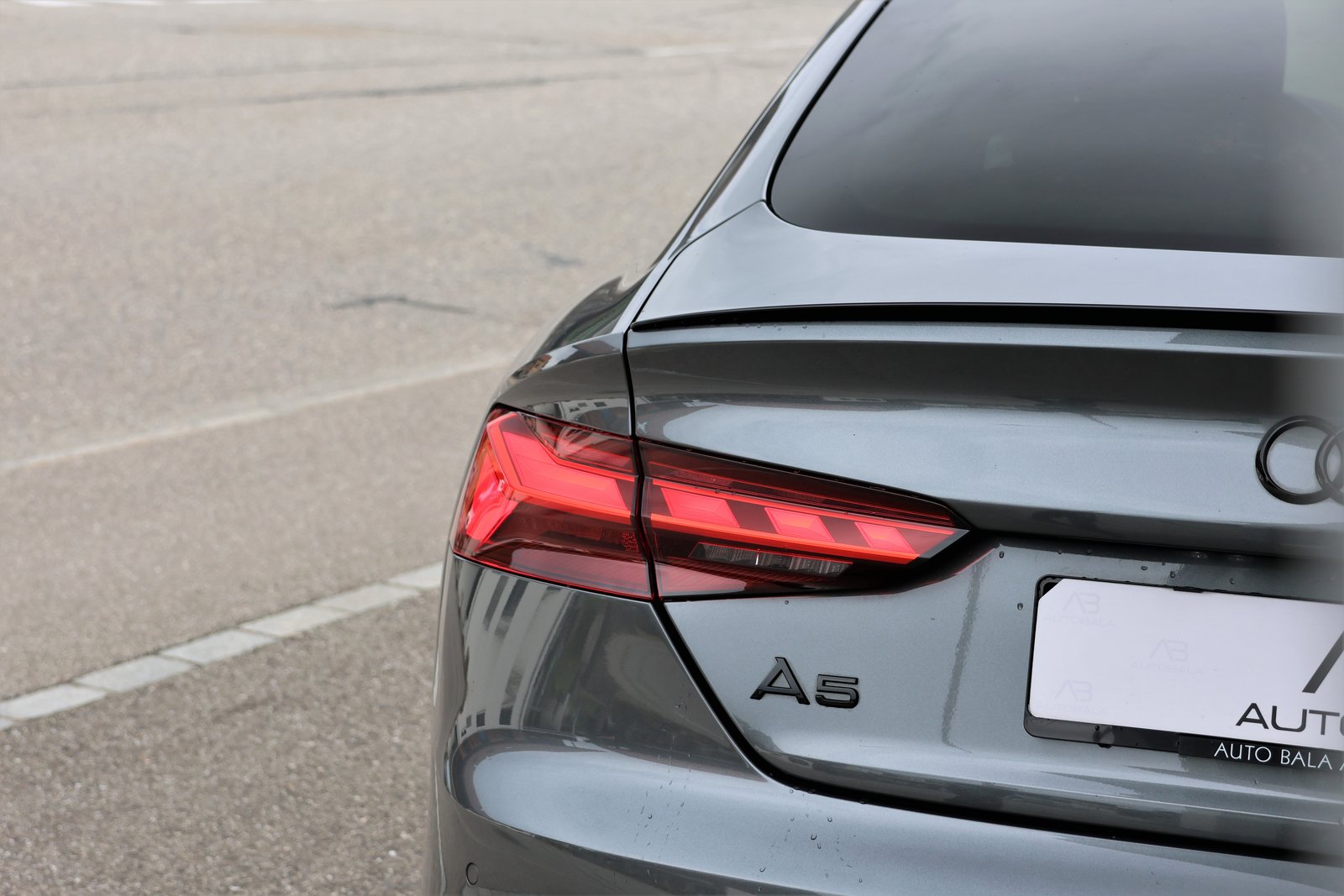 AUDI A5 Sportback 40 TDI S-Line Attraction quattro S-tronic, Mild-Hybrid Diesel/Elektro, Occasion / Gebraucht, Automatik - 6