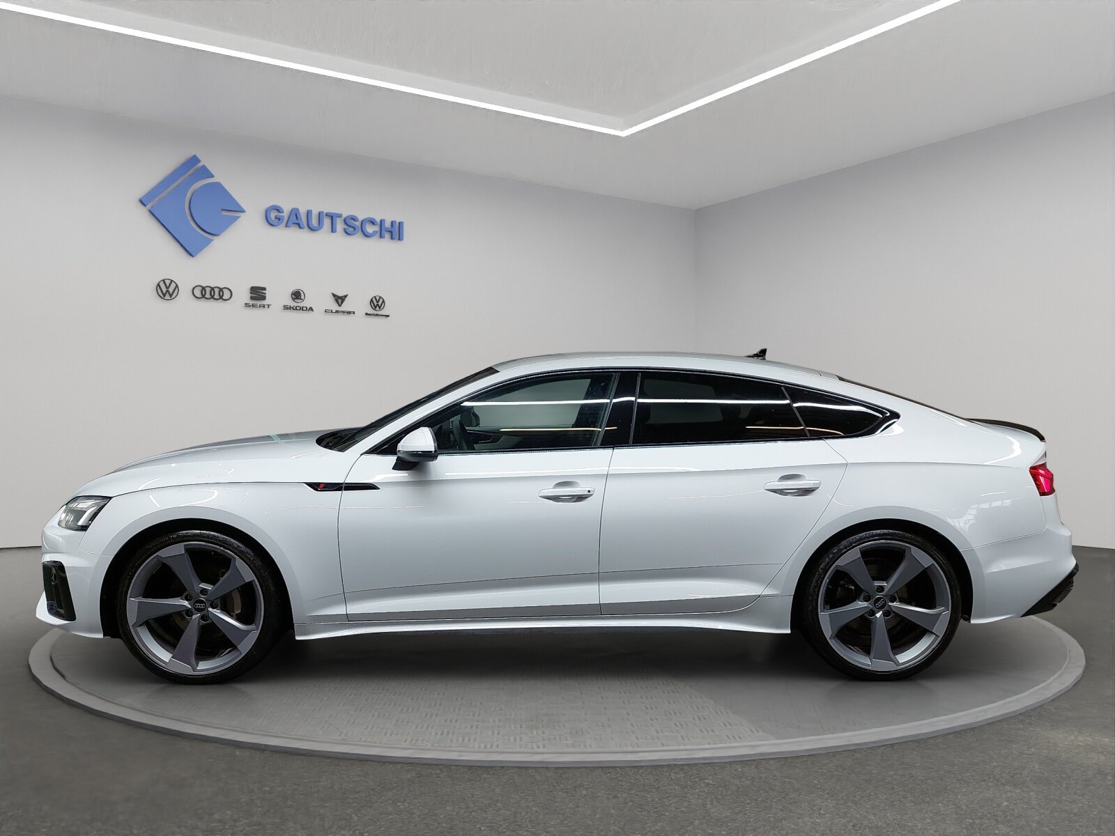 AUDI A5 Sportback 40 TDI S-Line Attraction quattro S-tronic, Mild-Hybrid Diesel/Elektro, Occasion / Gebraucht, Automatik - 2