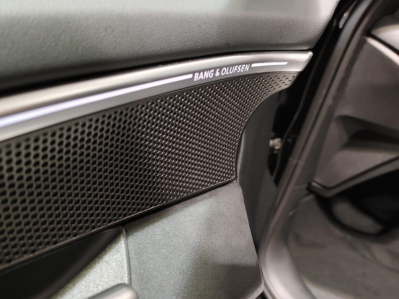 AUDI A6 Avant TFSI 270 kW, Benzin, Neuwagen, Automatik - 4