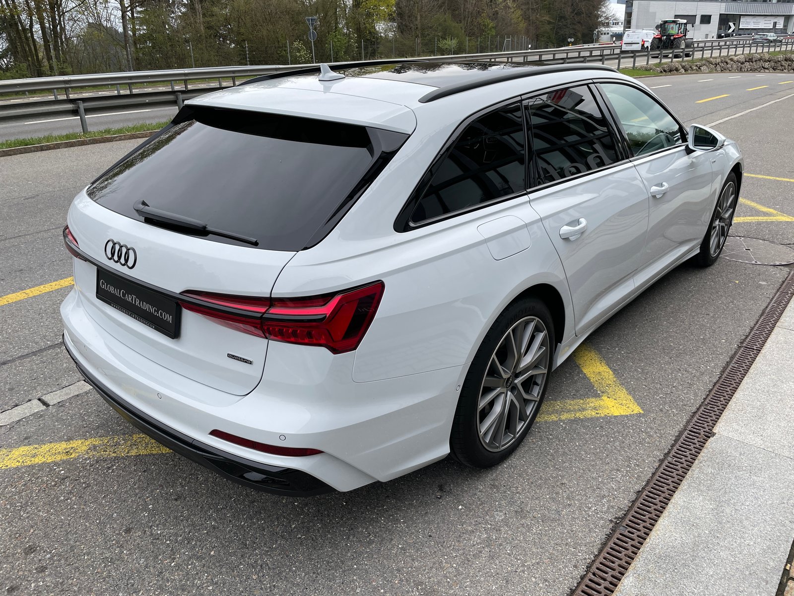 AUDI A6 Avant 55 TFSIe Sport quattro S-tronic, Plug-in-Hybrid Petrol/Electric, New car, Automatic - 5