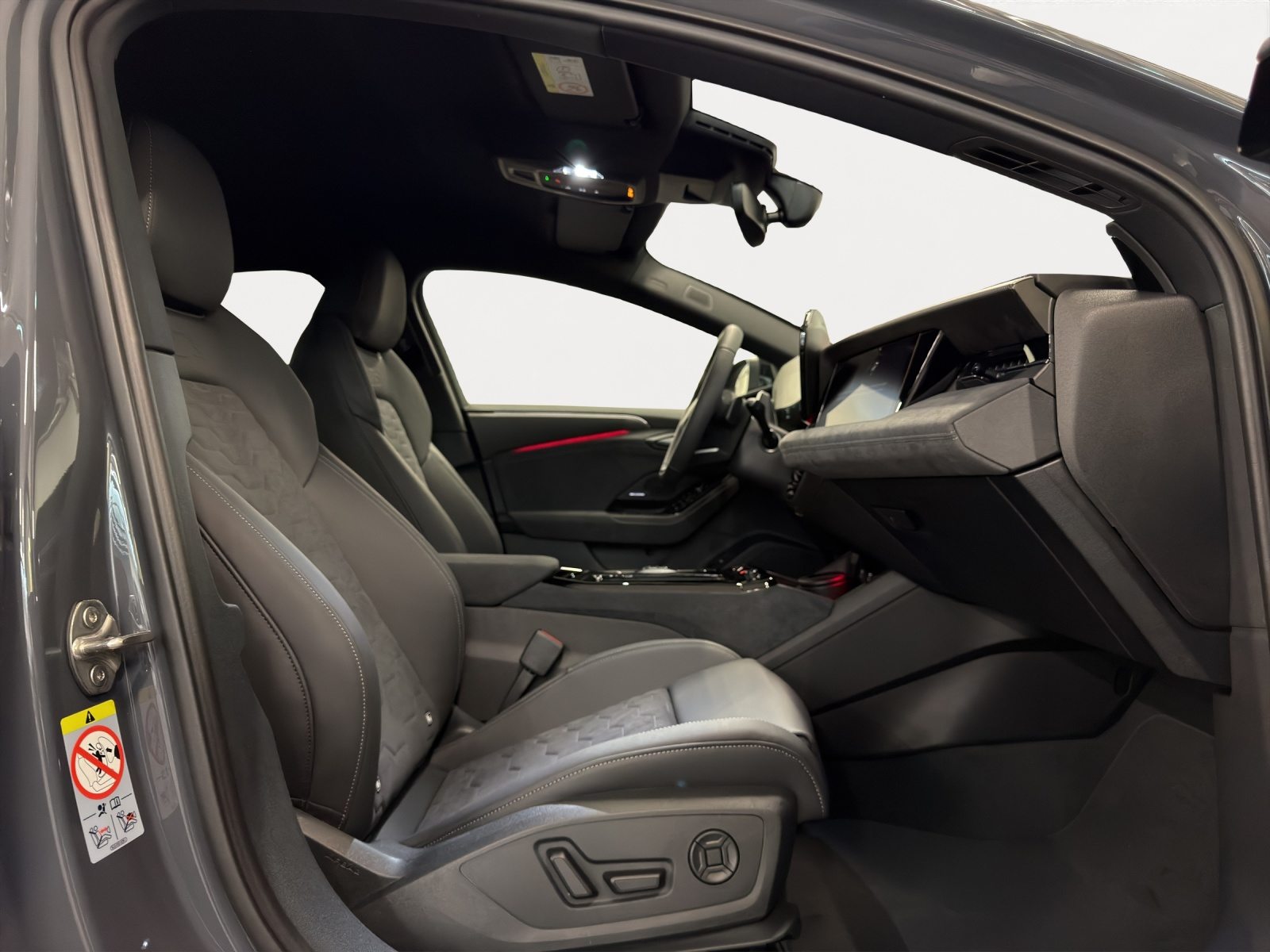 AUDI A6 Avant e-tron quattro, Elettrica, Auto nuove, Automatico - 7