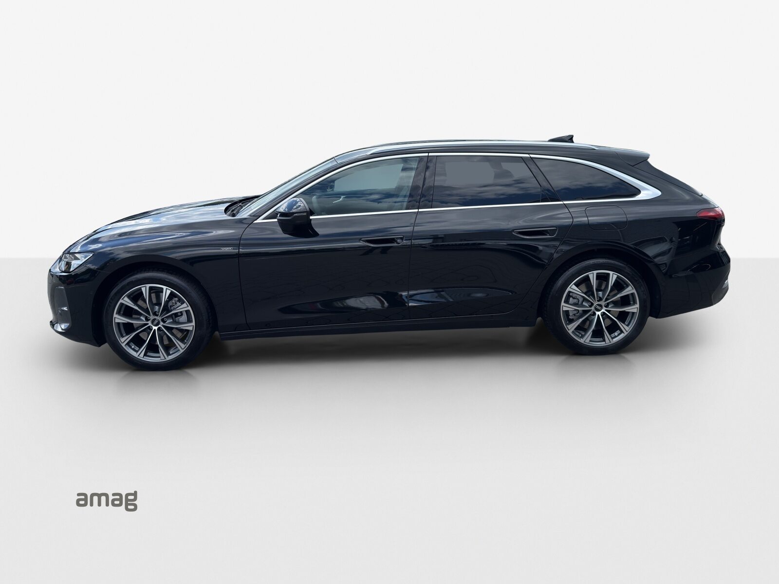 AUDI A6 Avant e-hybrid 220 kW, Hybride Intégral Essence/Électricité, Voiture nouvelle, Automatique - 2