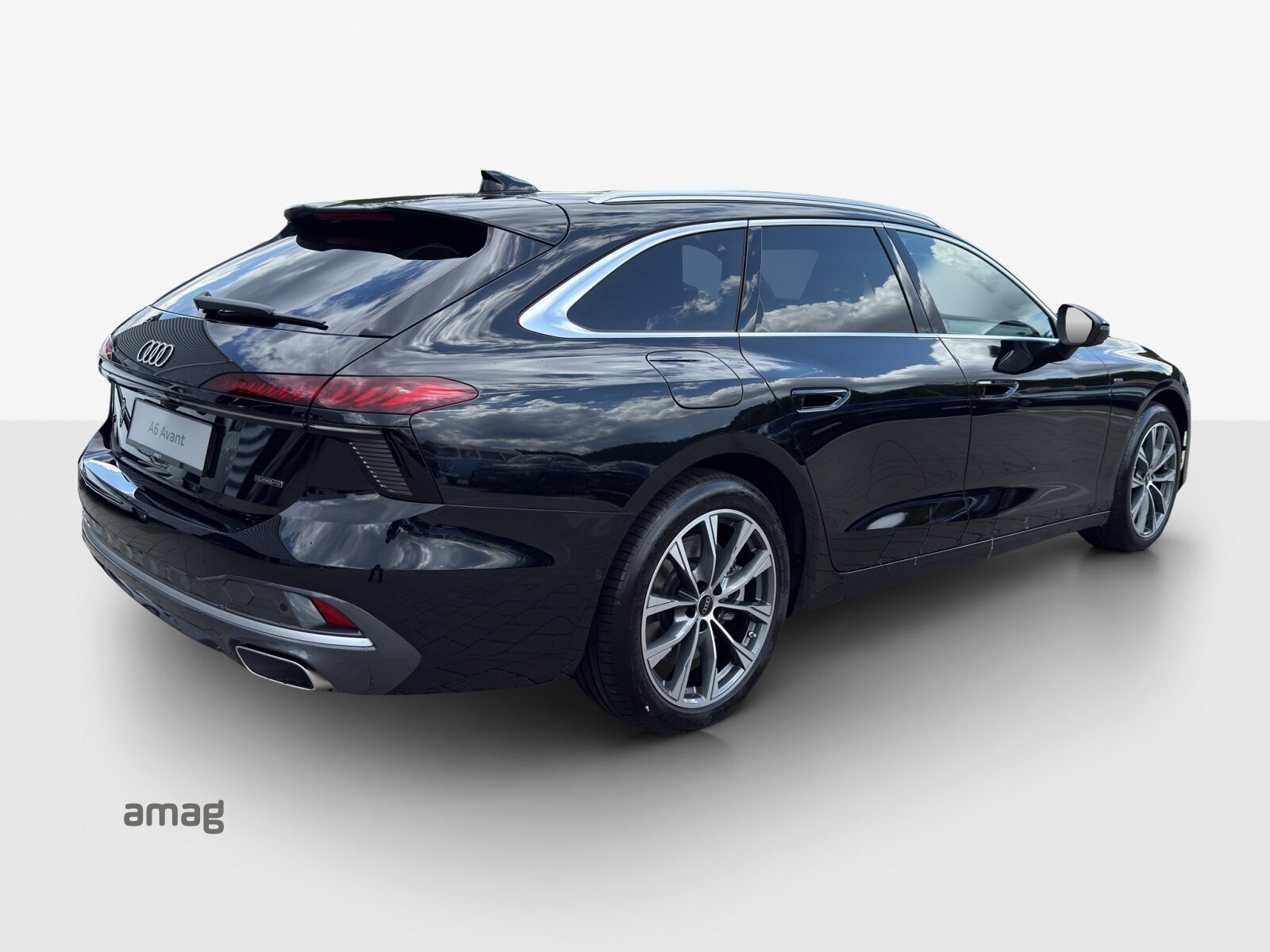 AUDI A6 Avant e-hybrid 220 kW, Hybride Intégral Essence/Électricité, Voiture nouvelle, Automatique - 5