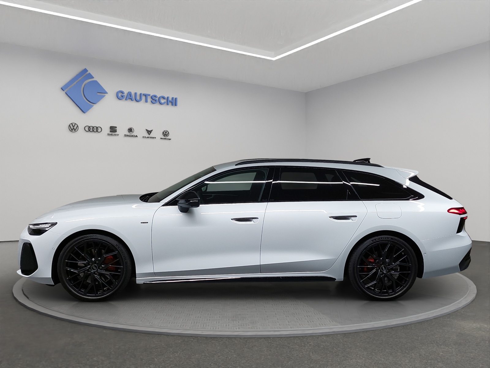 AUDI A6 Avant e-hybrid 270 kW, Hybride Intégral Essence/Électricité, Voiture nouvelle, Automatique - 2