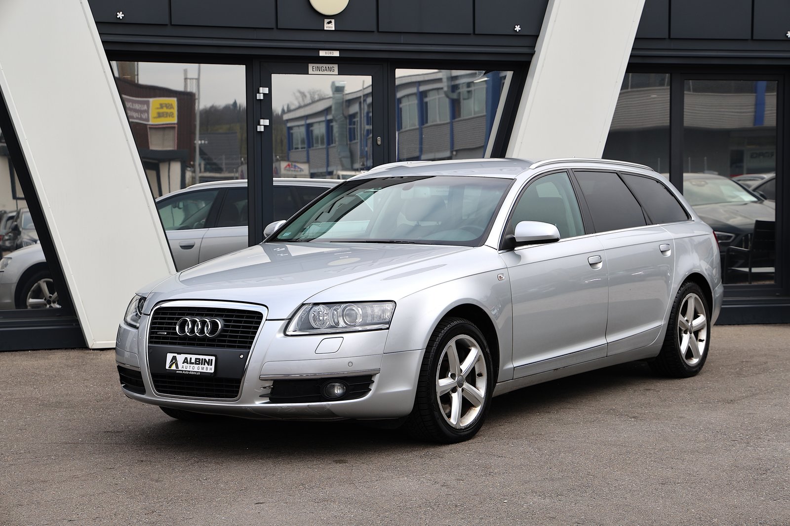 AUDI A6 Avant 4.2 V8 quattro tiptronic, Essence, Occasion / Utilisé, Automatique - 2