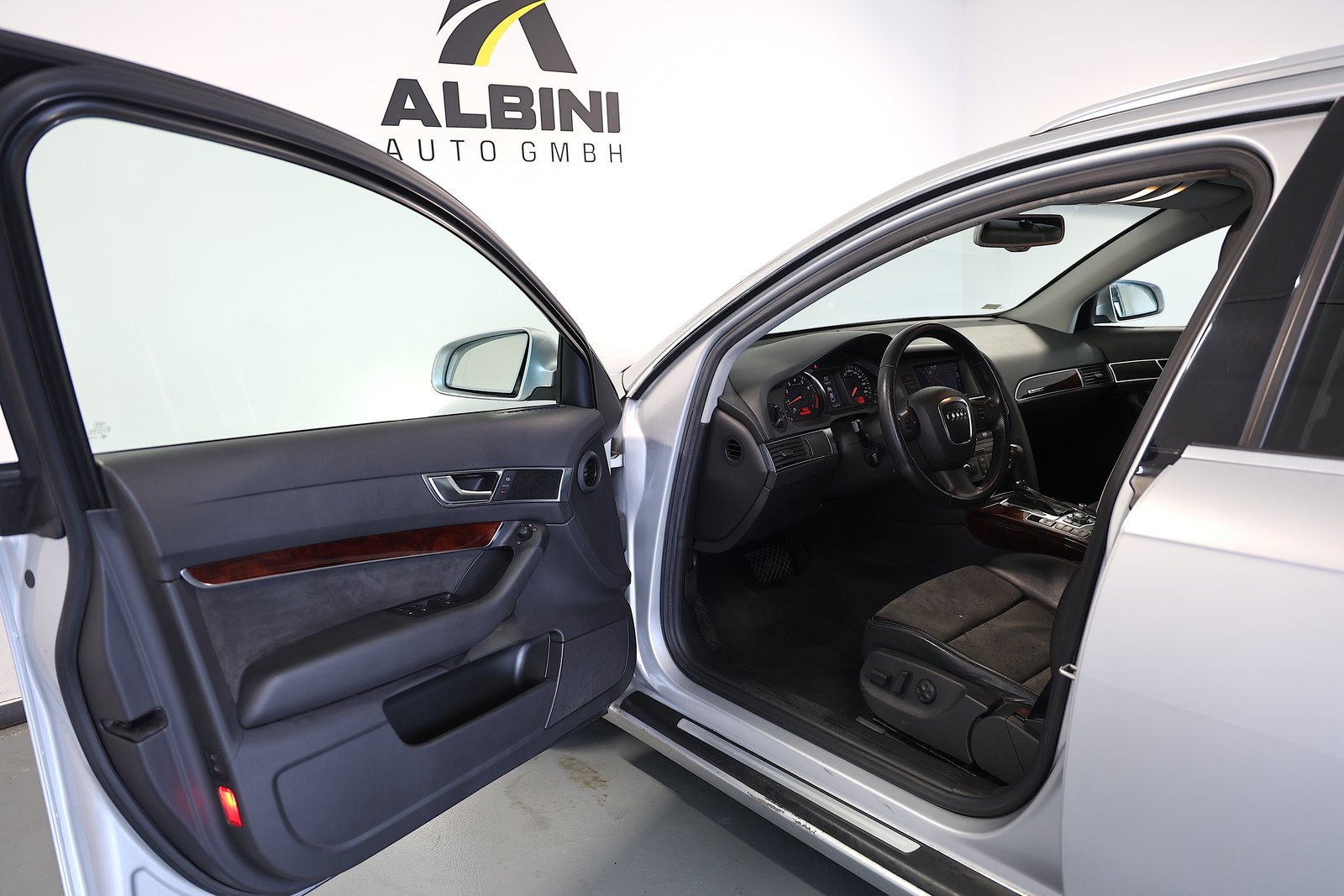 AUDI A6 Avant 4.2 V8 quattro tiptronic, Essence, Occasion / Utilisé, Automatique - 7