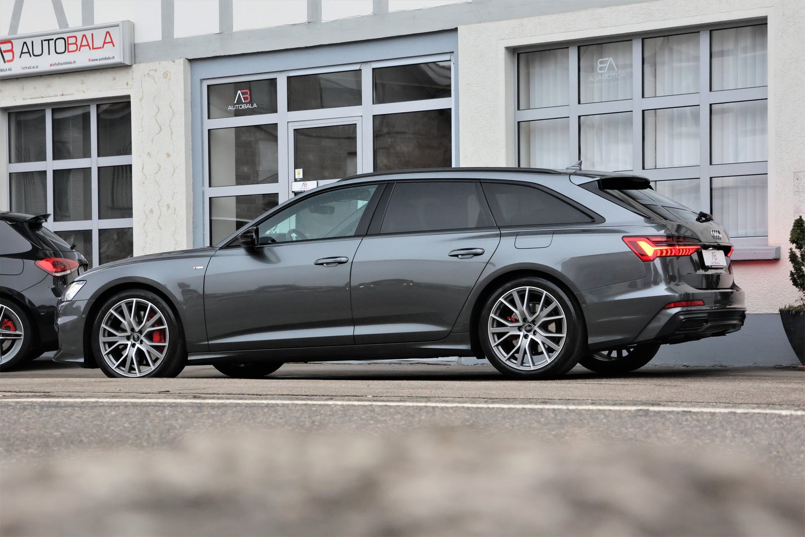 AUDI A6 Avant 55 TFSIe Sport quattro S-tronic, Plug-in-Hybrid Benzin/Elektro, Occasion / Gebraucht, Automatik - 4