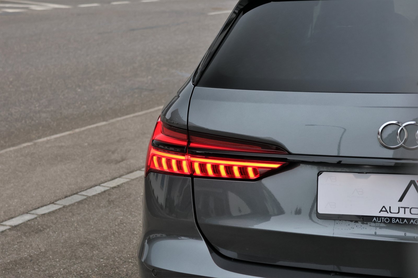 AUDI A6 Avant 55 TFSIe Sport quattro S-tronic, Plug-in-Hybrid Benzin/Elektro, Occasion / Gebraucht, Automatik - 6