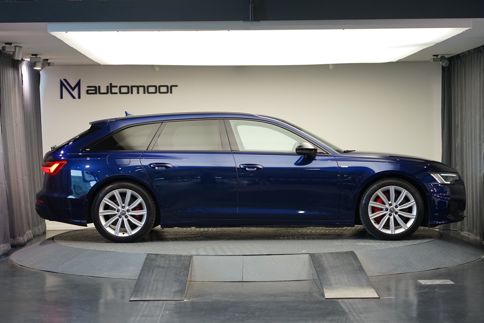 AUDI A6 Avant 55 TFSIe Sport quattro S-tronic *Standheizung*, Plug-in-Hybrid Petrol/Electric, Second hand / Used, Automatic - 4