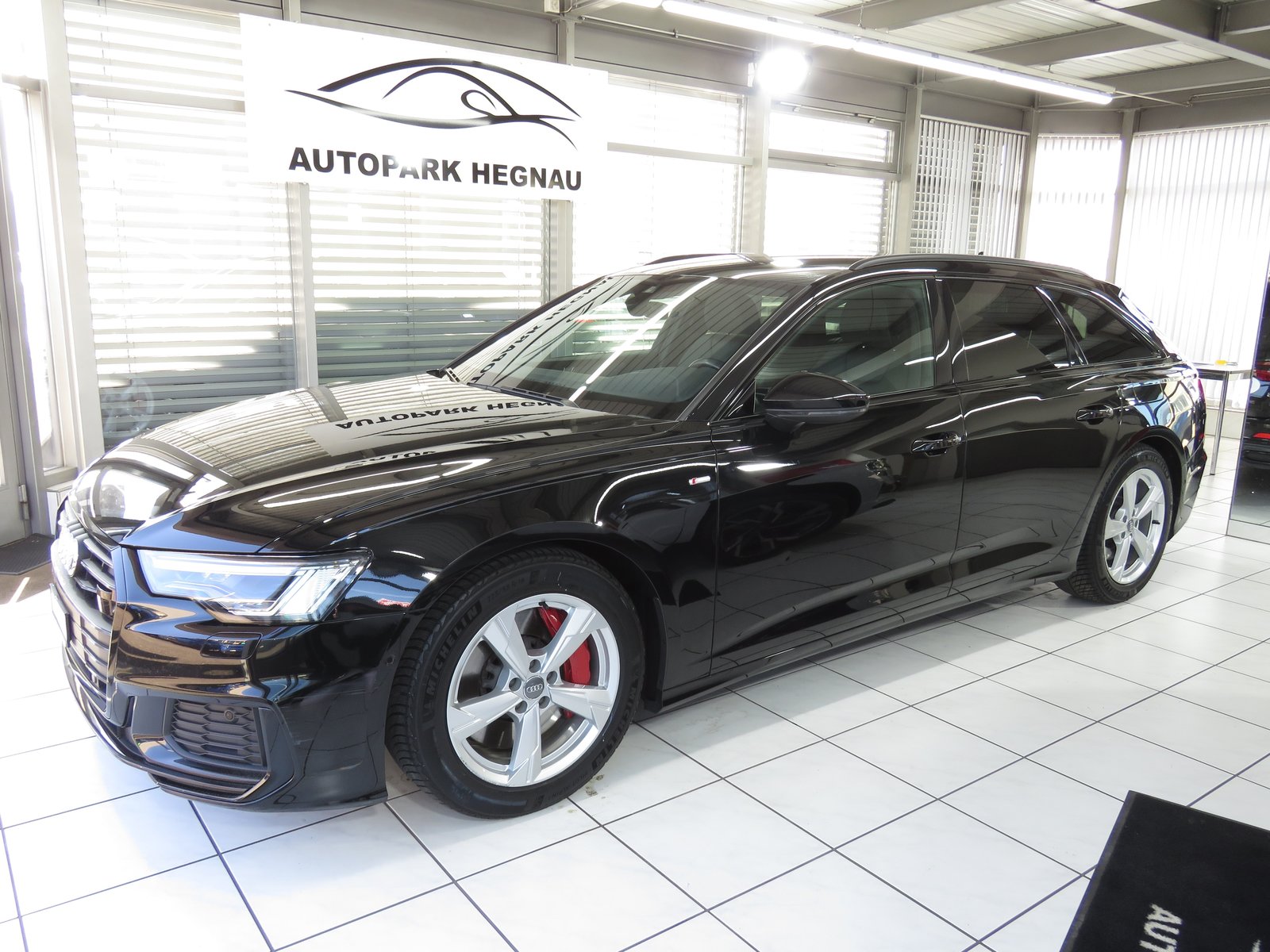 AUDI A6 Avant 55 TFSIe Sport Quattro S-tronic
