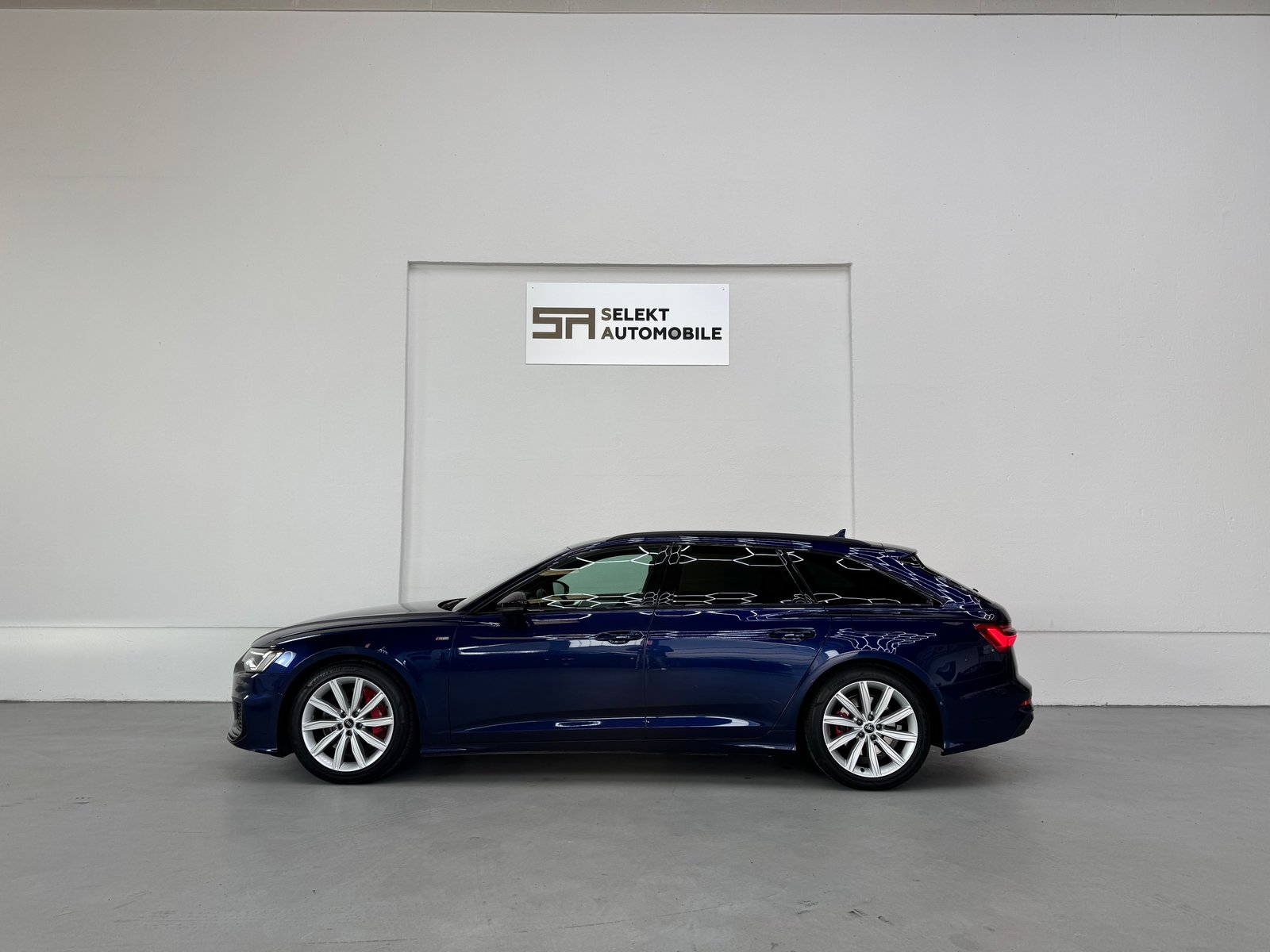 AUDI A6 Avant 55 TFSIe Sport quattro S-tronic Ab 464.50/Mt., Plug-in-Hybrid Petrol/Electric, Second hand / Used, Automatic - 4