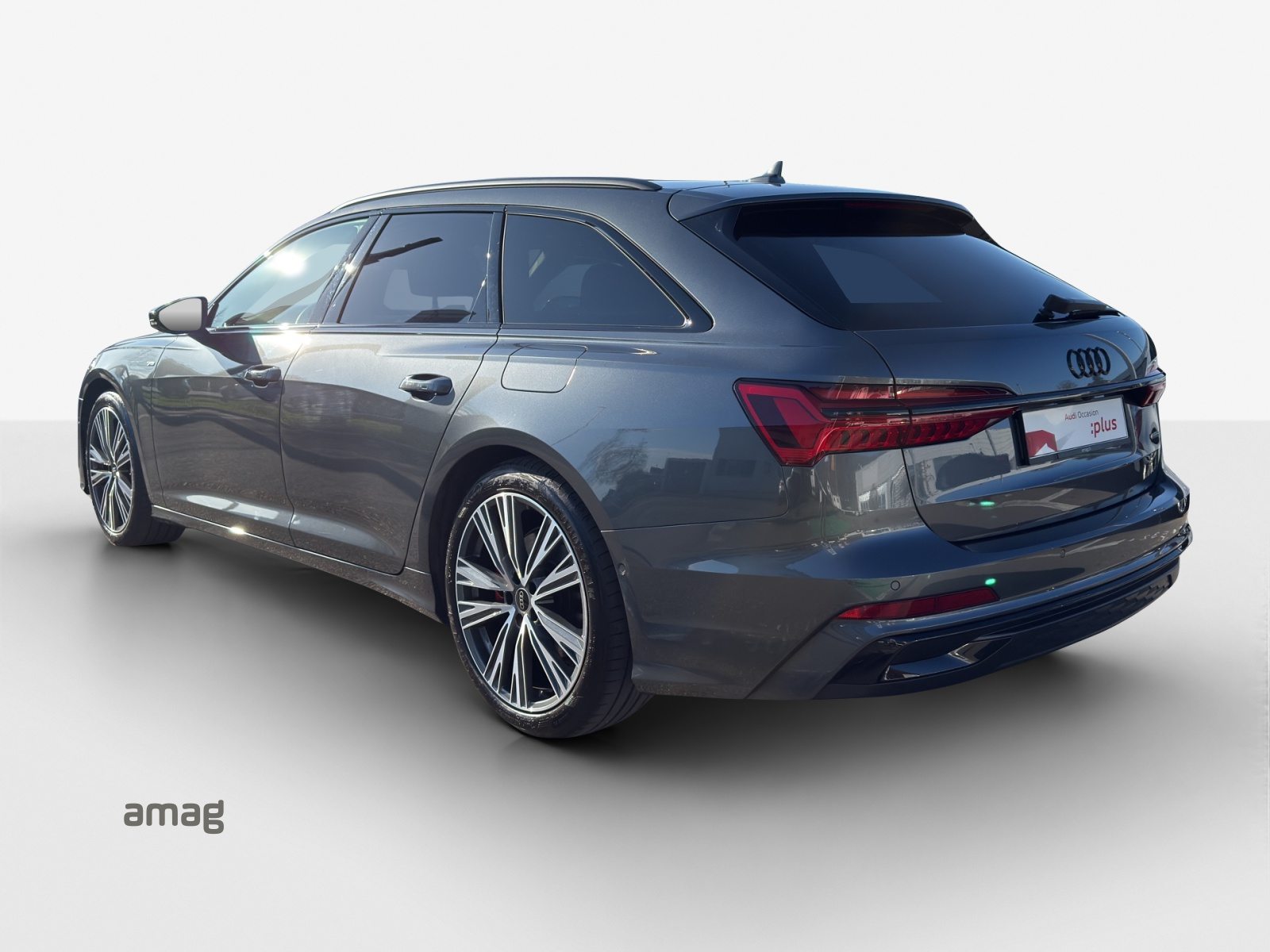 AUDI A6 Avant 55 TFSI e S line, Hybride Intégral Essence/Électricité, Occasion / Utilisé, Automatique - 3
