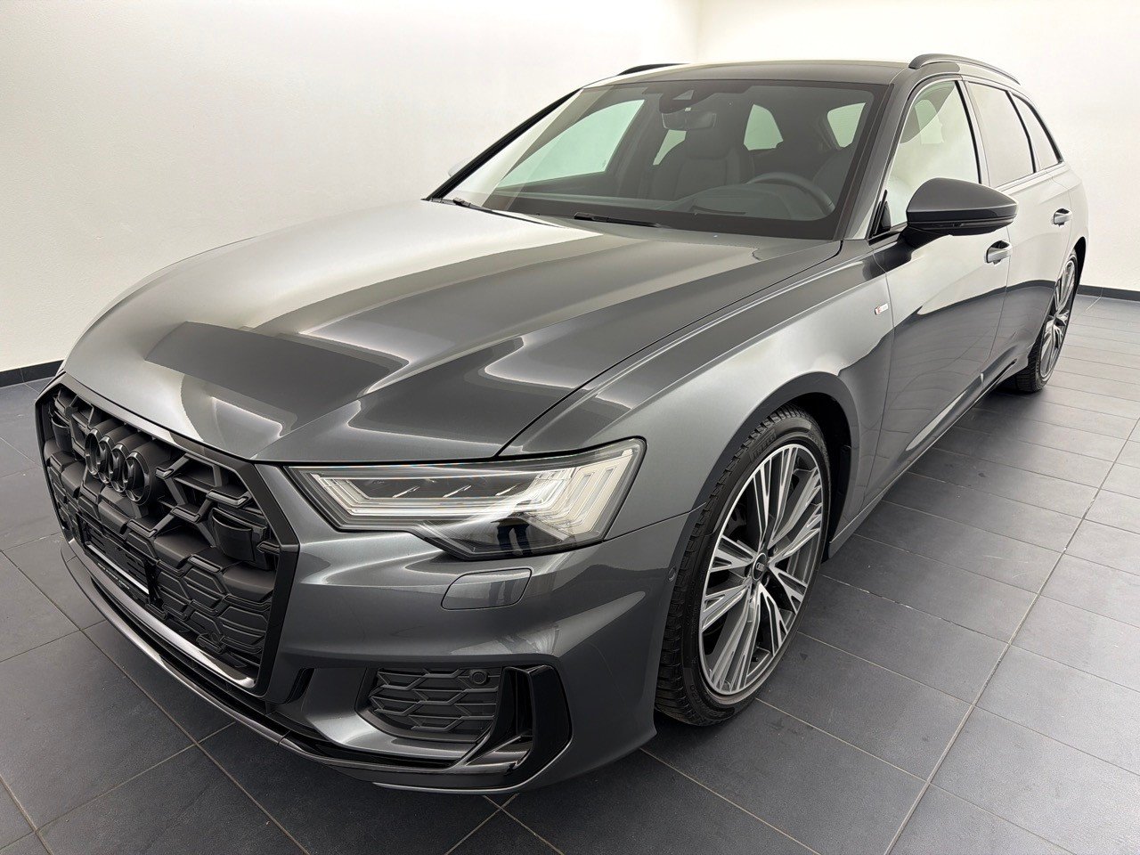 AUDI A6 Avant 55TFSI S line qu