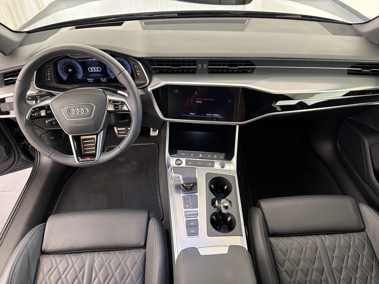AUDI A6 Avant 55TFSI S line qu, Mild-Hybrid Petrol/Electric, Second hand / Used, Automatic - 7