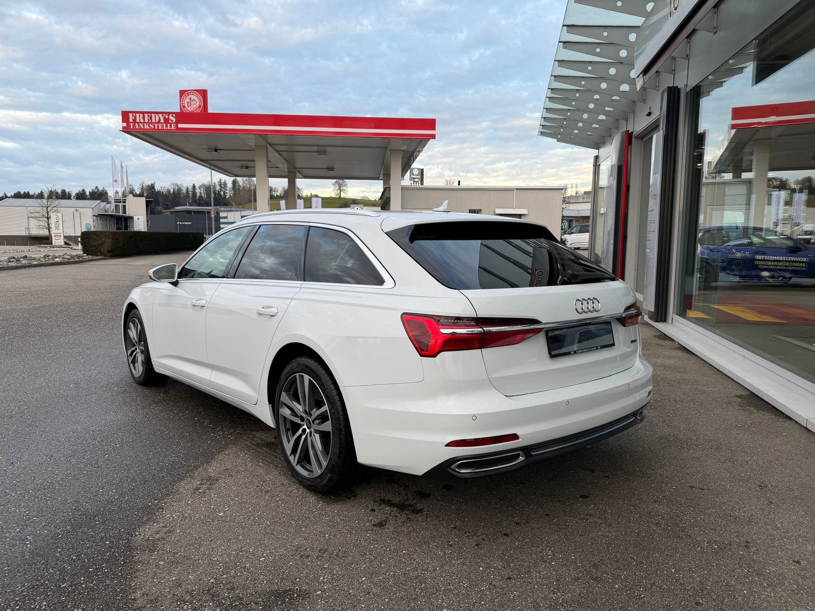 AUDI A6 Avant 45 TDI Sport quattro tiptronic, Mild-Hybrid Diesel/Electric, Second hand / Used, Automatic - 3