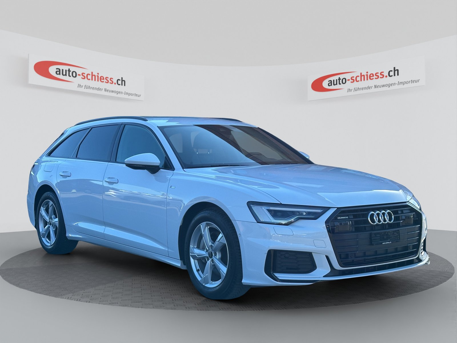 AUDI A6 Avant 45 TFSI S line quattro Schwarz Optik