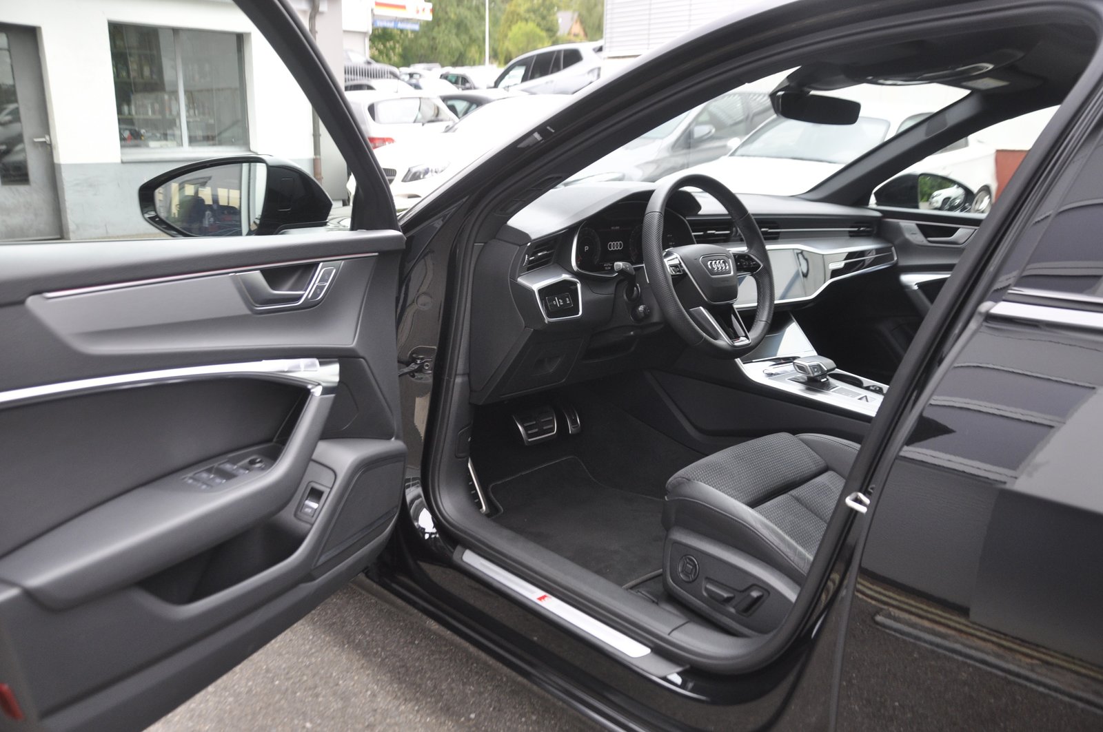 AUDI A6 Avant 55 TFSI S line quattro S-tronic I Anhängerkup, Hybride Léger Essence/Électricité, Occasion / Utilisé, Automatique - 4