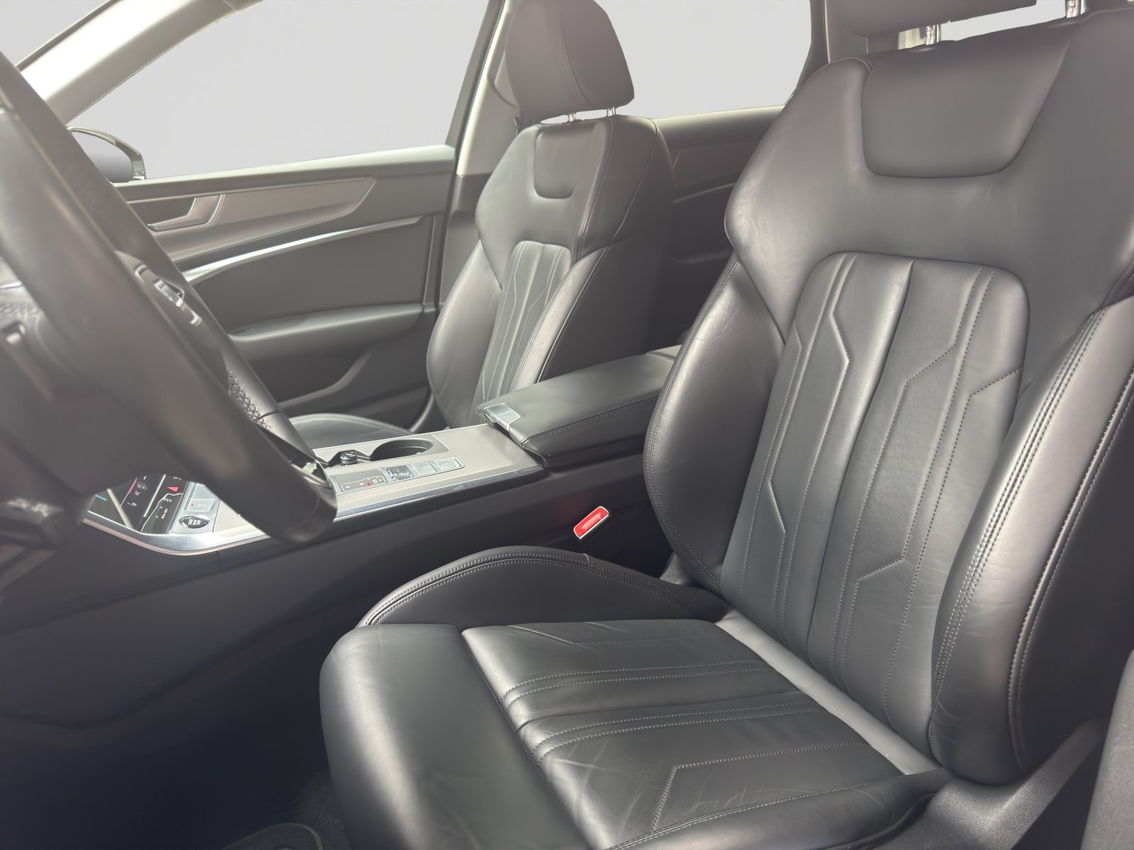 AUDI A6 Avant 45 TFSI Sport Schwarz Optik S-tronic, Mild-Hybrid Benzin/Elektro, Occasion / Gebraucht, Automatik - 6