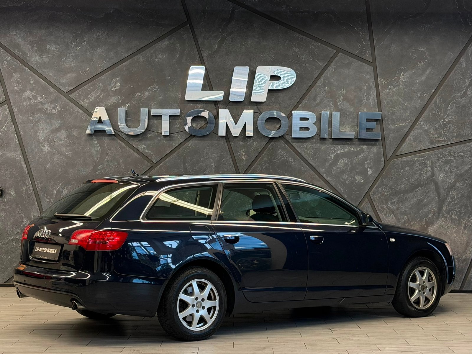 AUDI A6 Avant 2.4 V6, Benzina, Occasioni / Usate, Manuale - 6