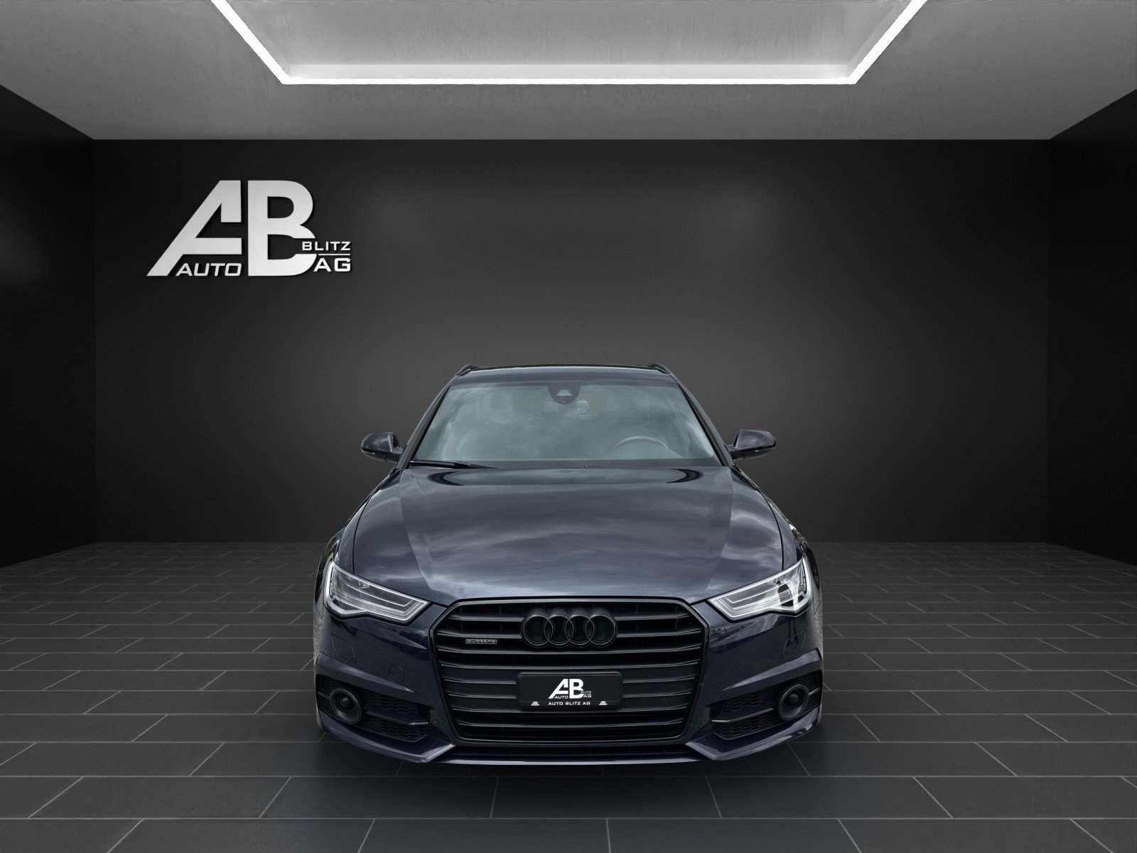 AUDI A6 Avant 2.0 TFSI S-Line quattro S-tronic Paket Black E
