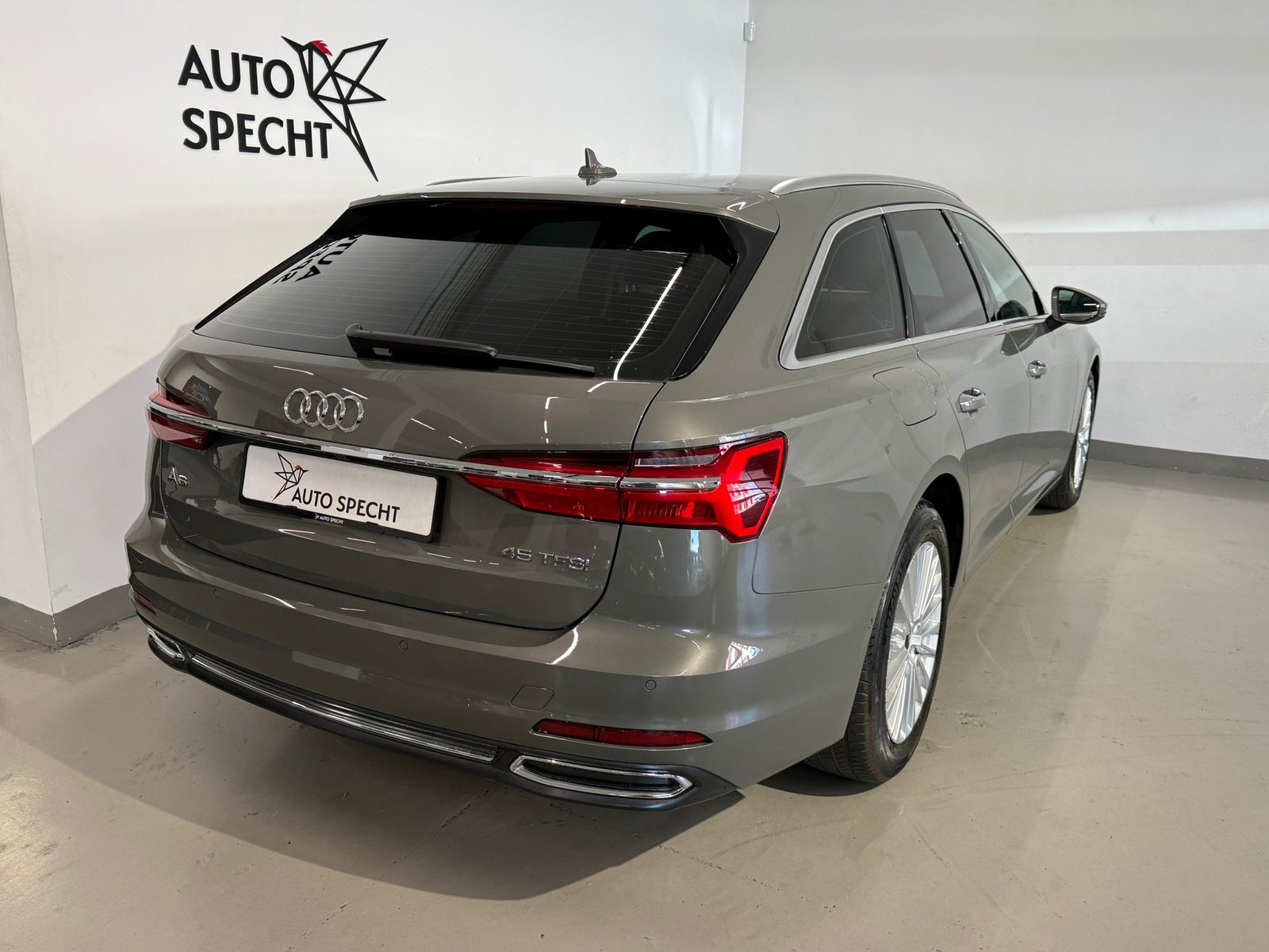 AUDI A6 Avant 45 TFSI Design S-tronic, Mild-Hybrid Petrol/Electric, Second hand / Used, Automatic - 5