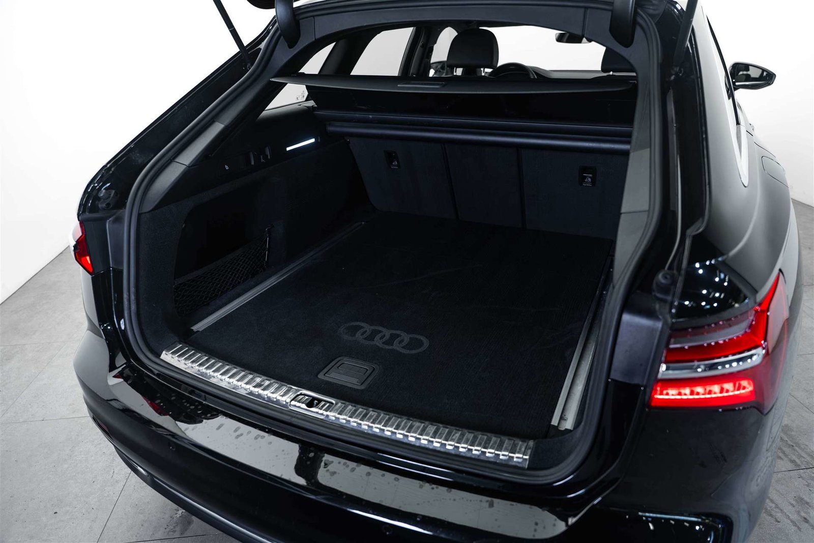 AUDI A6 Avant 45 TFSI S line S-tronic quattro, Hybride Léger Essence/Électricité, Occasion / Utilisé, Automatique - 3