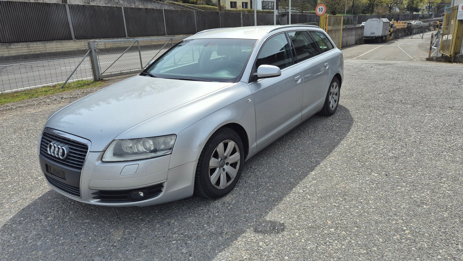 AUDI A6 Avant 2.4 V6, Essence, Occasion / Utilisé, Manuelle - 2