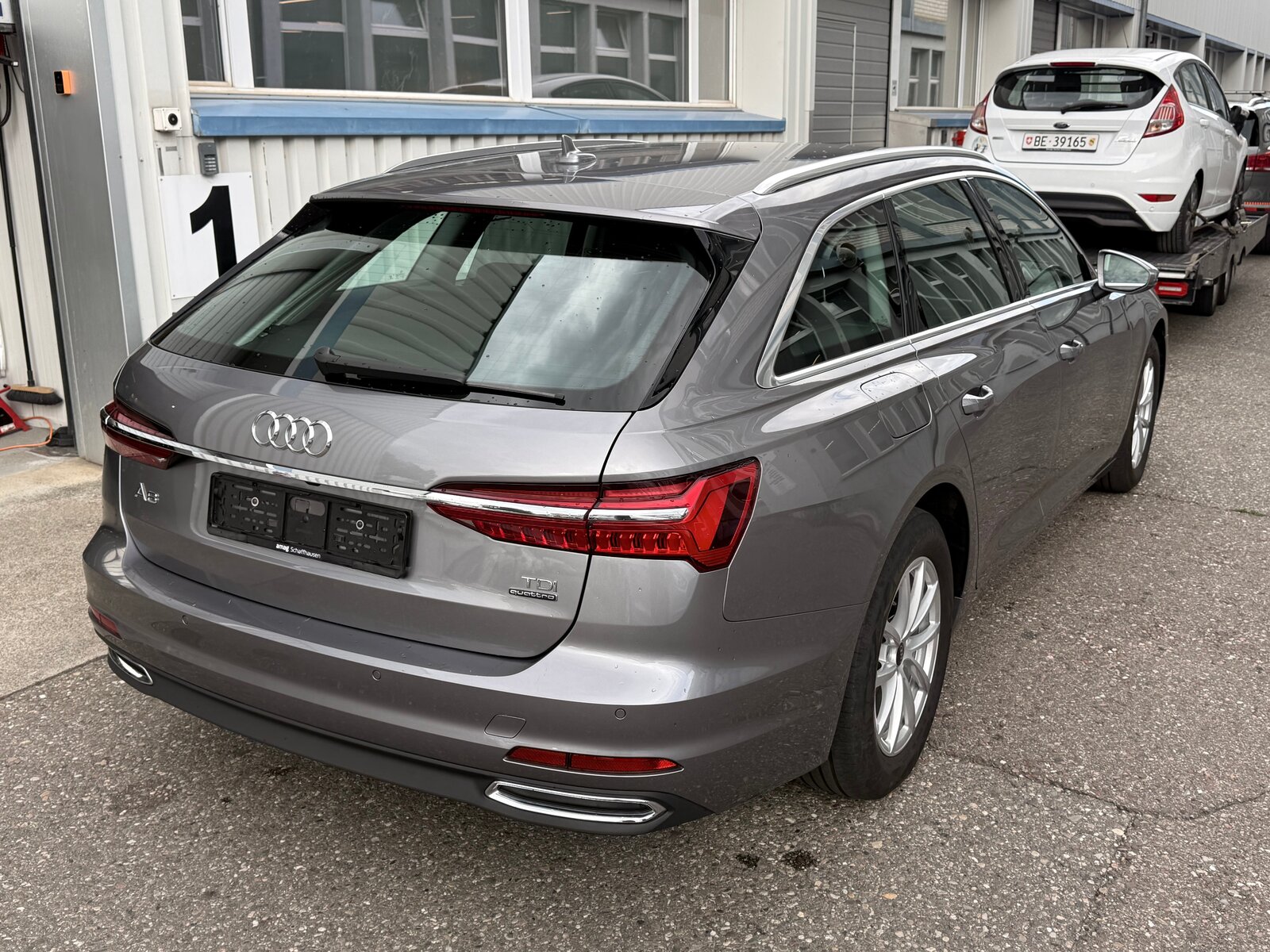 AUDI A6 Avant 40 TDI Design quattro S-tronic, Mild-Hybrid Diesel/Electric, Second hand / Used, Automatic - 3