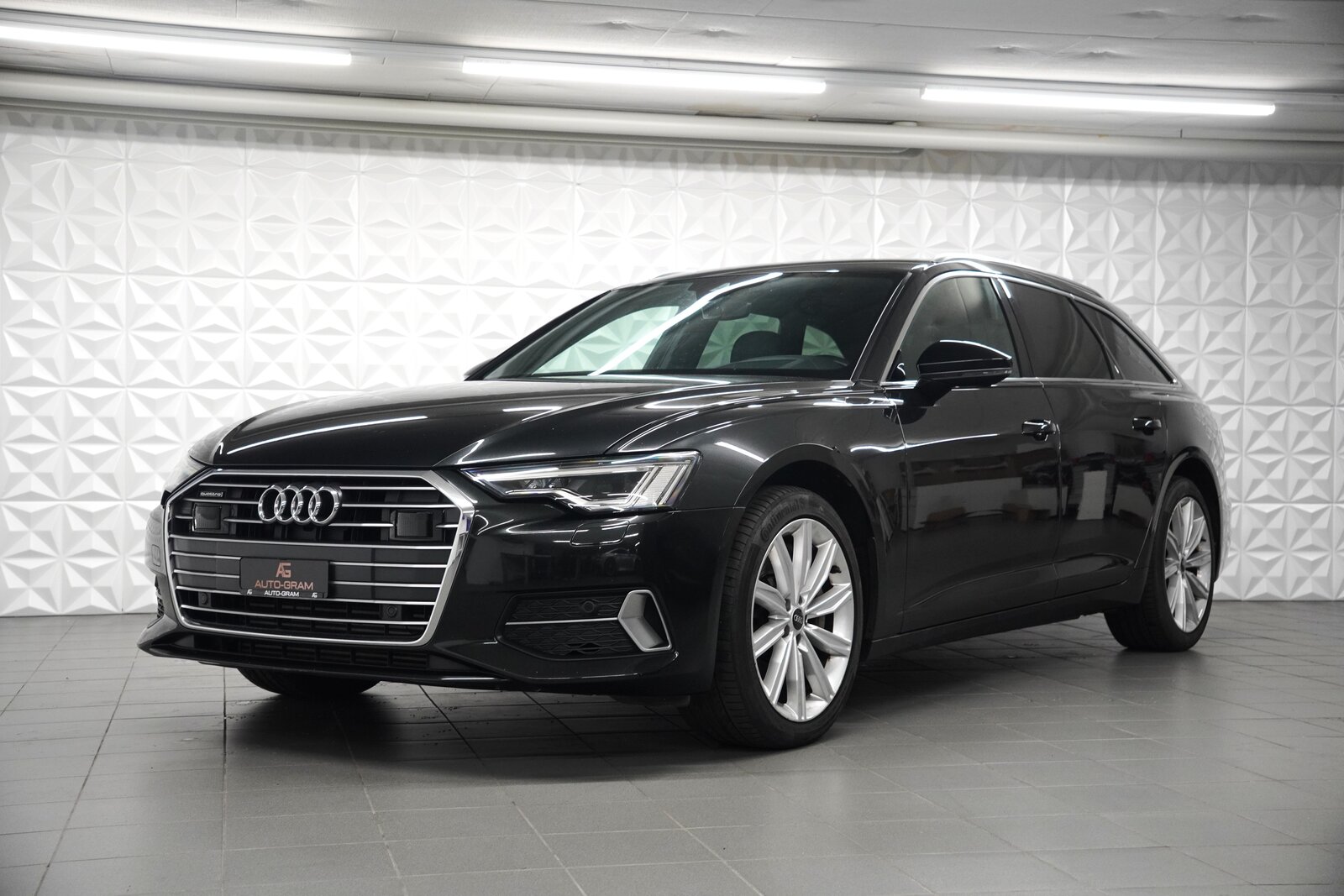 AUDI A6 Avant 55 TFSI quattro S-tronic