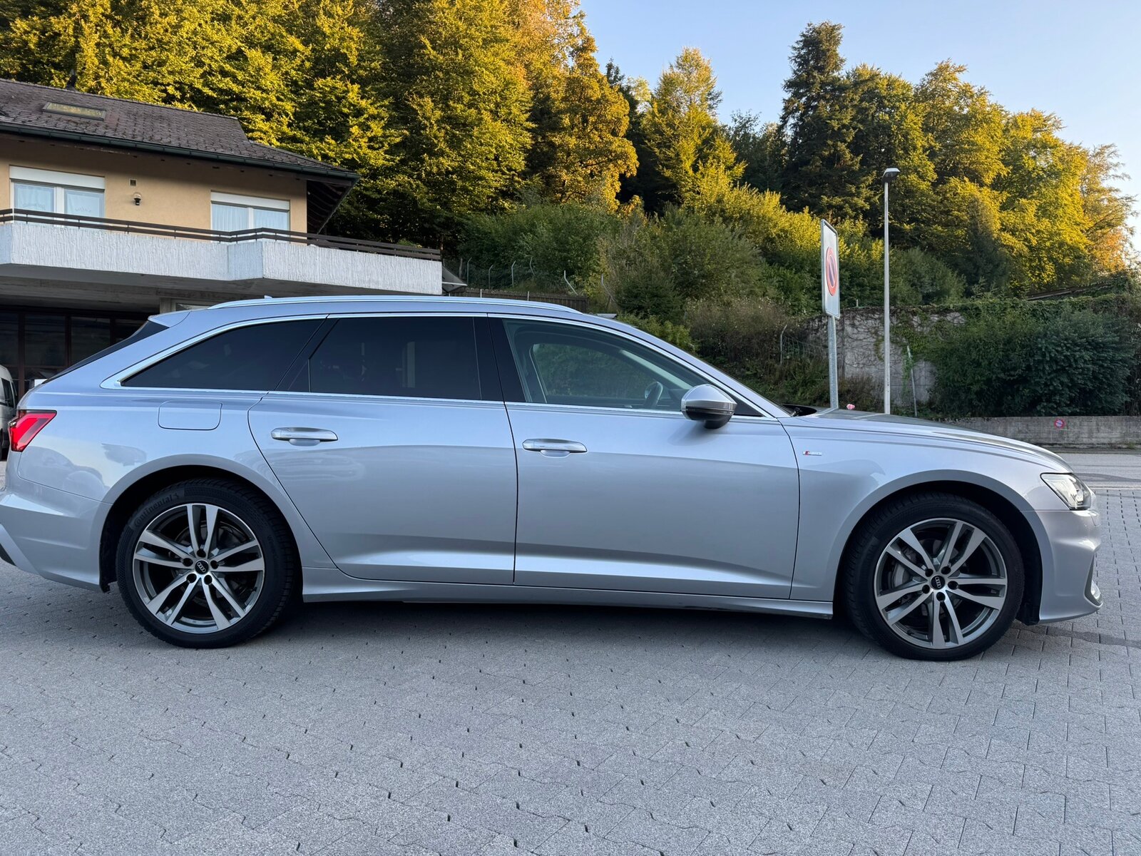 AUDI A6 Avant 40 TDI Sport Attraction quattro S-tronic, Mild-Hybrid Diesel/Elektro, Occasion / Gebraucht, Automatik - 4