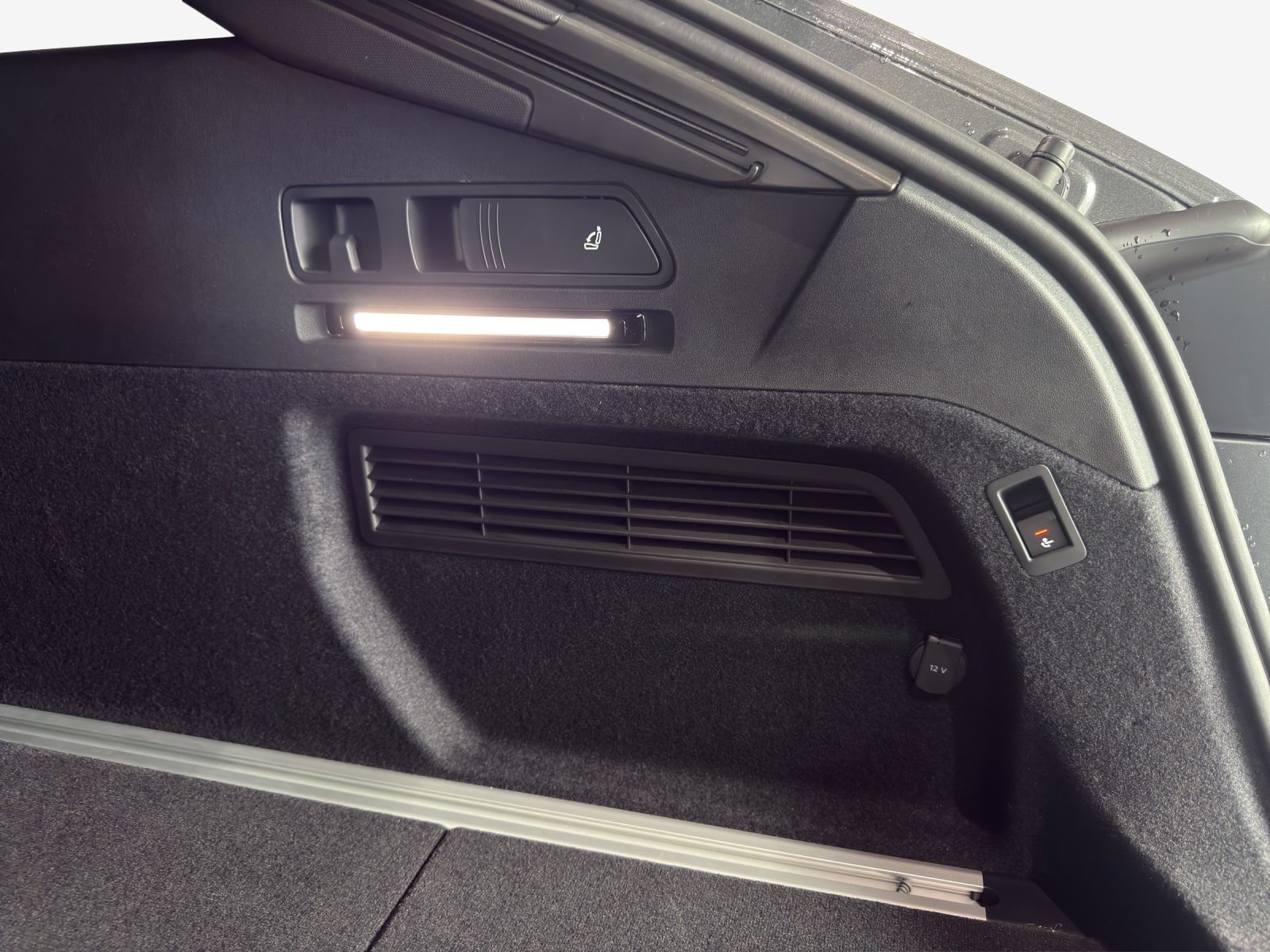 AUDI A6 Avant TFSI 270 kW, Petrol, Ex-demonstrator, Automatic - 7
