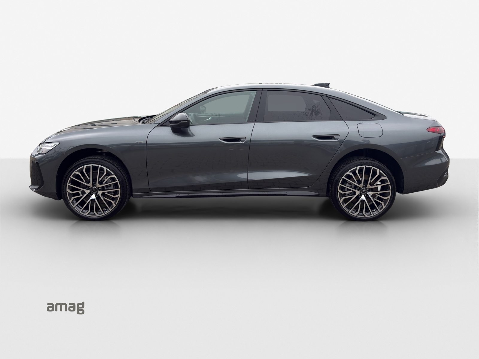 AUDI A6 Limousine e-hybrid 220 kW, Full-Hybrid Petrol/Electric, New car, Automatic - 2