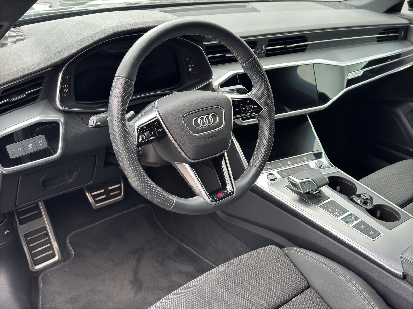 AUDI A6 Limousine 50 TFSIe quattro S-Line Schwarz Plus S-tro, Plug-in-Hybrid Benzin/Elektro, Occasion / Gebraucht, Automatik - 7