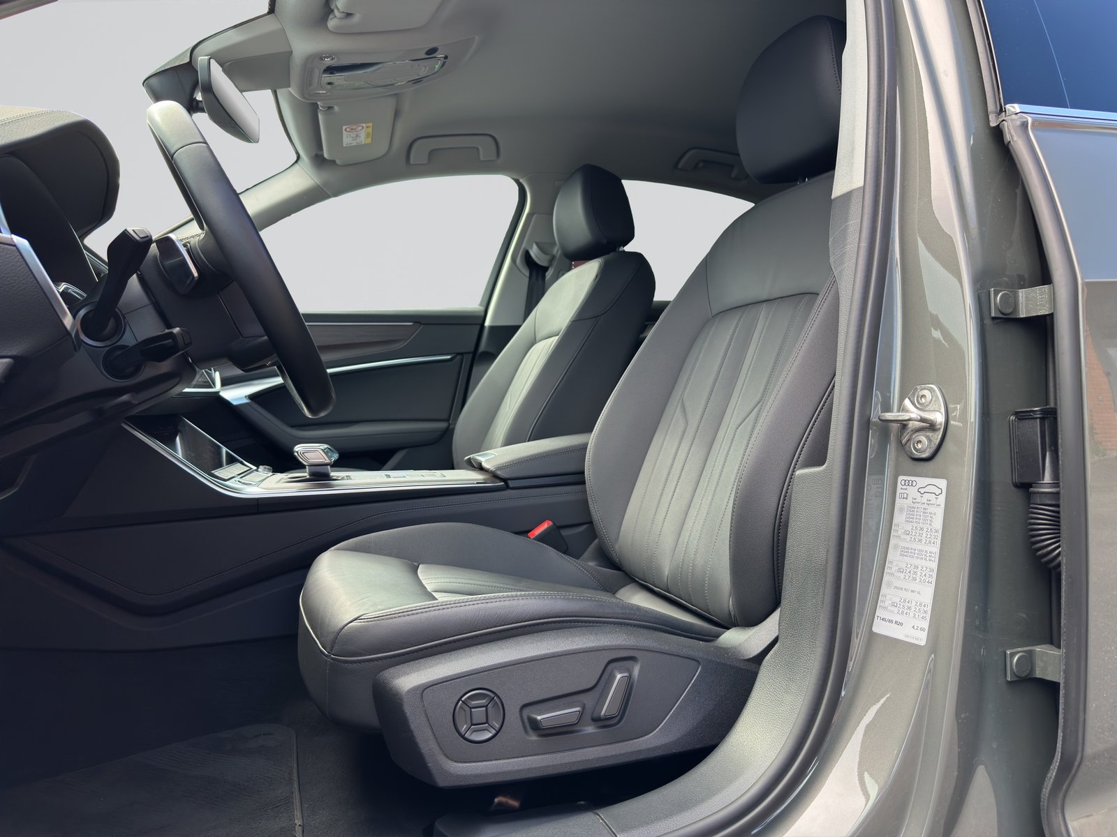 AUDI A6 Limousine 40 TDI quattro Design Attraction S-tronic, Hybride Léger Diesel/Électricité, Occasion / Utilisé, Automatique - 6