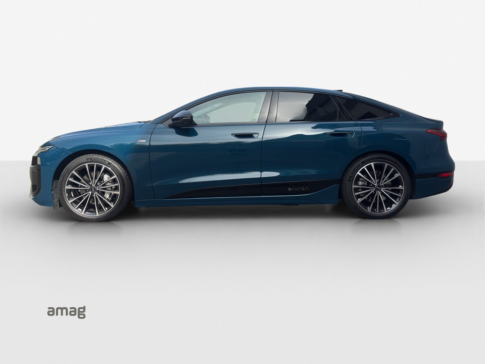 AUDI A6 Sportback e-tron quattro, Elektro, Occasion / Gebraucht, Automatik - 2