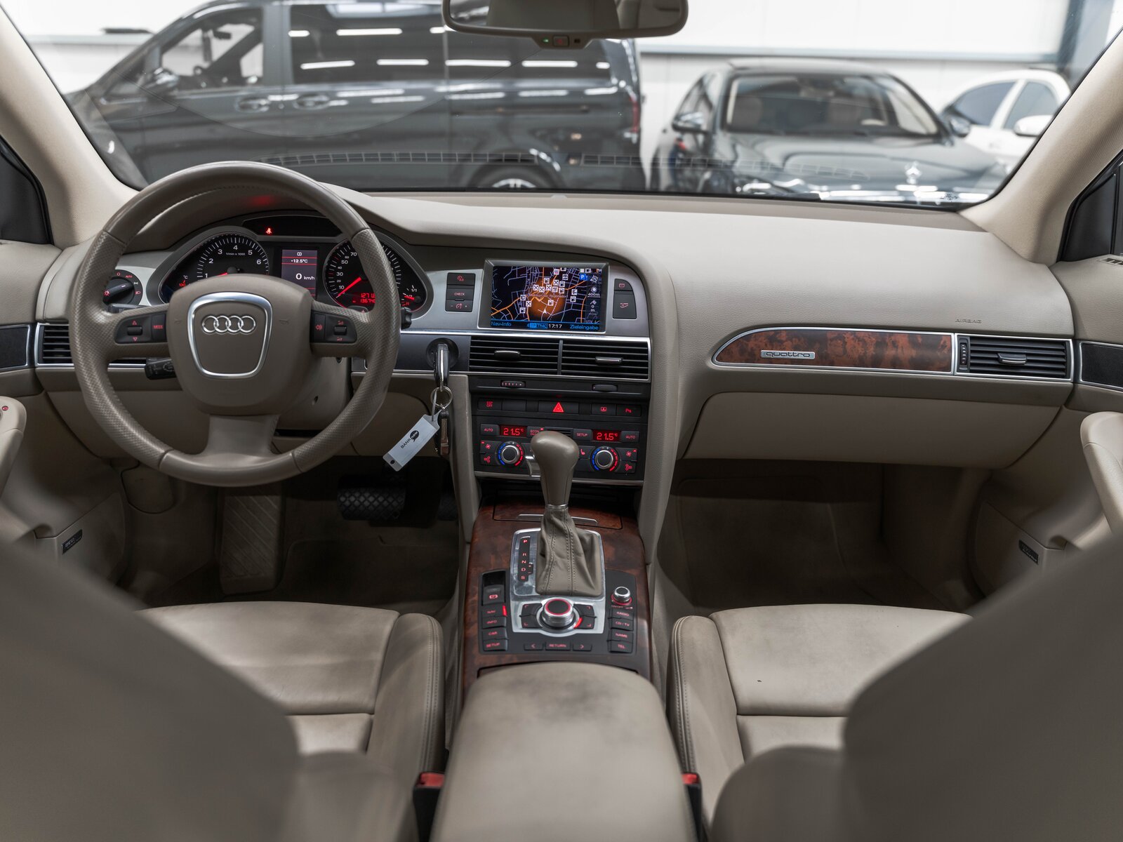 AUDI A6 Limousine 4.2 V8 FSI quattro tiptronic, Essence, Occasion / Utilisé, Automatique - 7