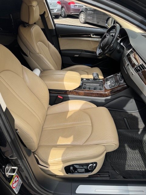 AUDI A8 4.2 V8 FSI quattro T-Tronic, Benzin, Occasion / Gebraucht, Automatik - 6
