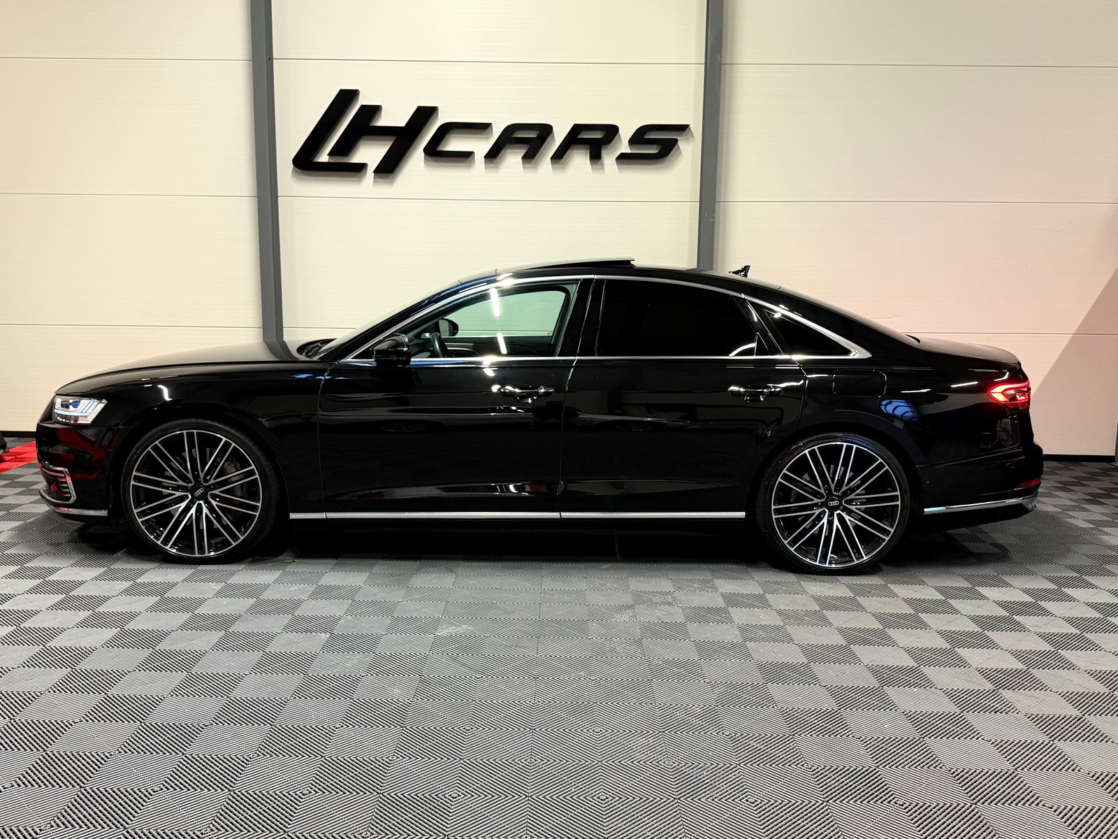 AUDI A8 3.0 60 TFSI e quattro T-Tronic, Plug-in-Hybrid Petrol/Electric, Second hand / Used, Automatic - 2