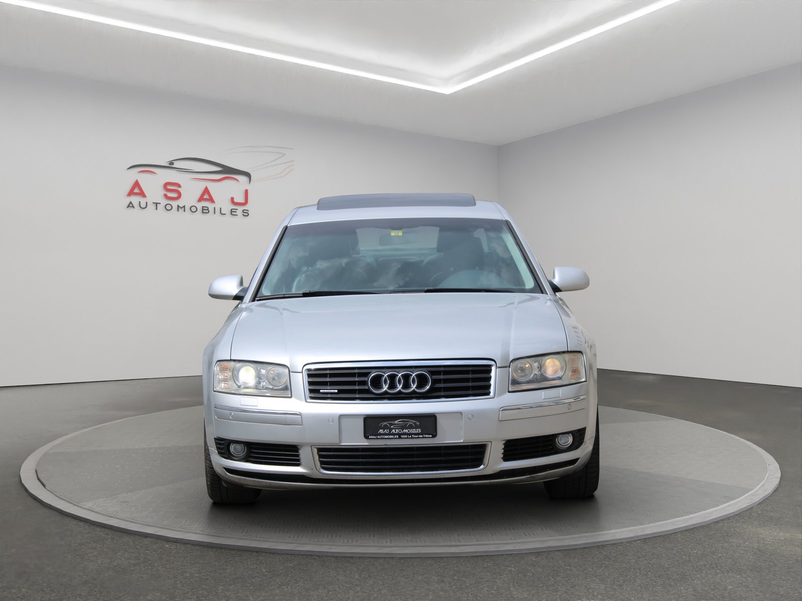 AUDI A8 3.7 quattro tiptronic, Essence, Occasion / Utilisé, Automatique - 2