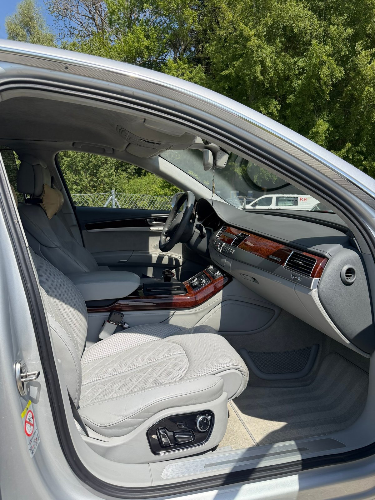 AUDI A8 4.2 V8 FSI quattro T-Tronic, Benzina, Occasioni / Usate, Automatico - 5