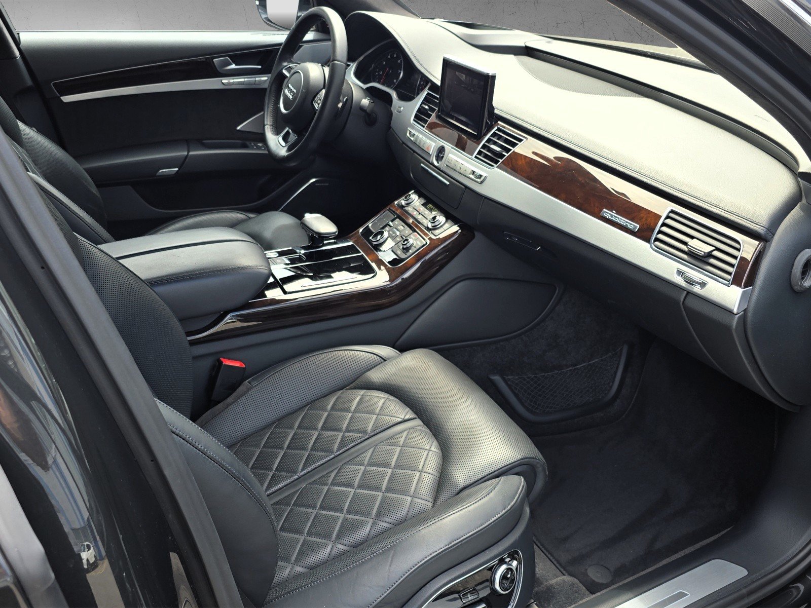 AUDI A8 4.0 TFSI V8 quattro tiptronic Luftfederung, BANG OL, Benzin, Occasion / Gebraucht, Automatik - 2