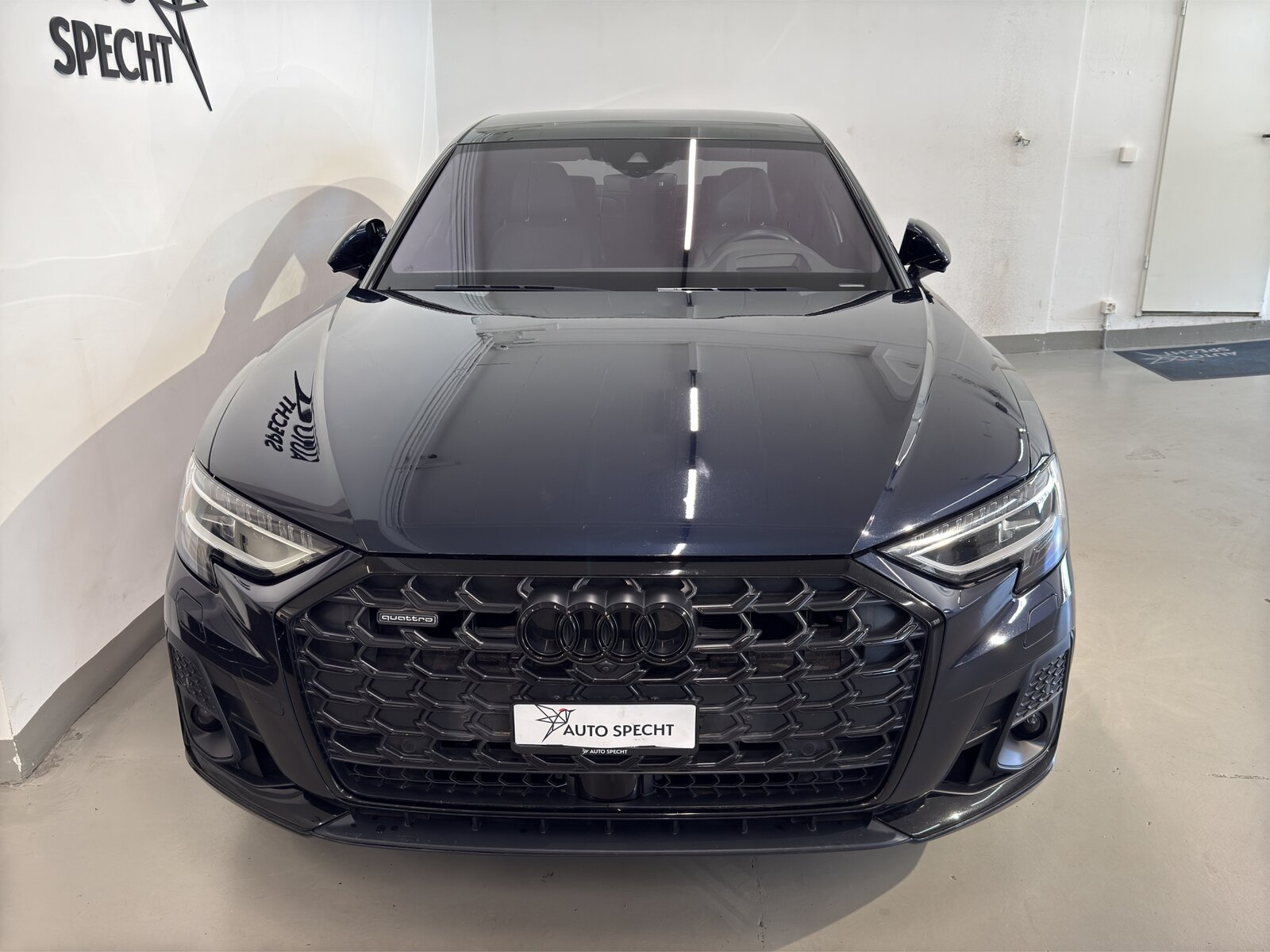 AUDI A8 55 TFSI S-Line quattro tiptronic, Mild-Hybrid Benzin/Elektro, Occasion / Gebraucht, Automatik - 3