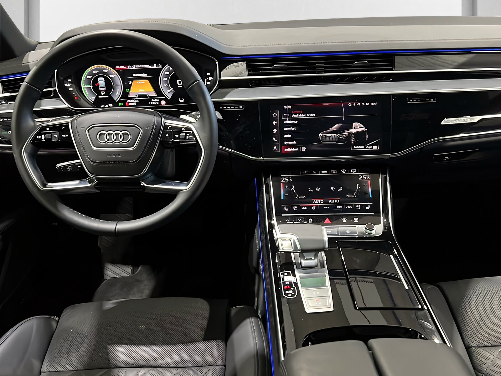 AUDI A8 60 TFSI e qu S-Line**Panodach,5-Jahre Garantie,Matrix,S-, Hybride Rechargeable Essence/Électricité, Occasion / Utilisé, Automatique - 7