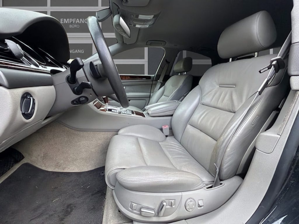 AUDI A8 4.2 quattro tiptronic, Petrol, Second hand / Used, Automatic - 5